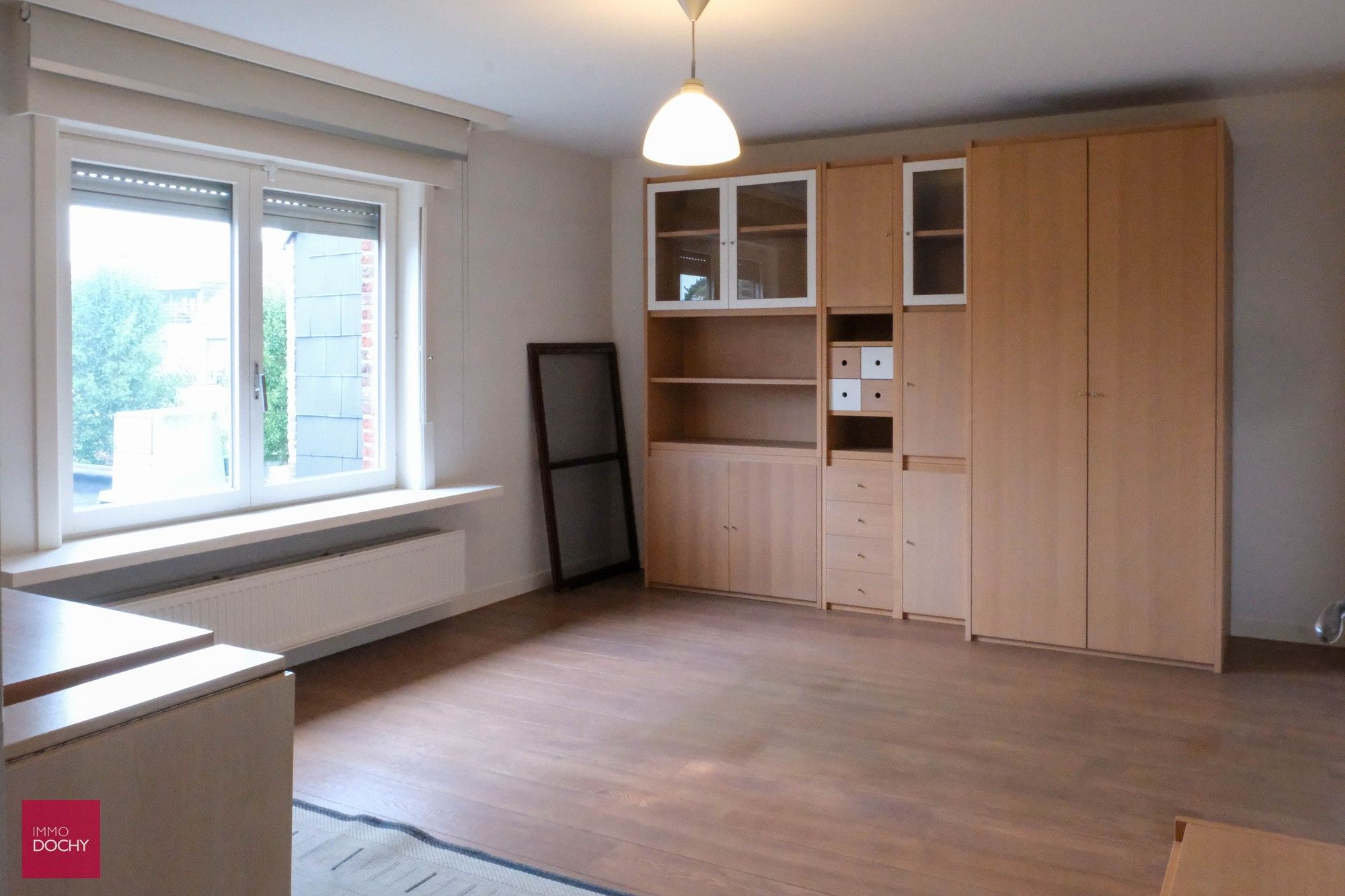 Kwalitatief afgewerkte villa met ruime garage en tuin foto 14