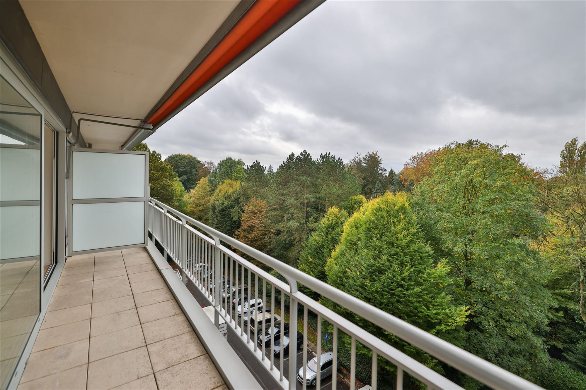 ruim energiezuinig 3-slaapkamerappartement met knap uitzicht foto 7