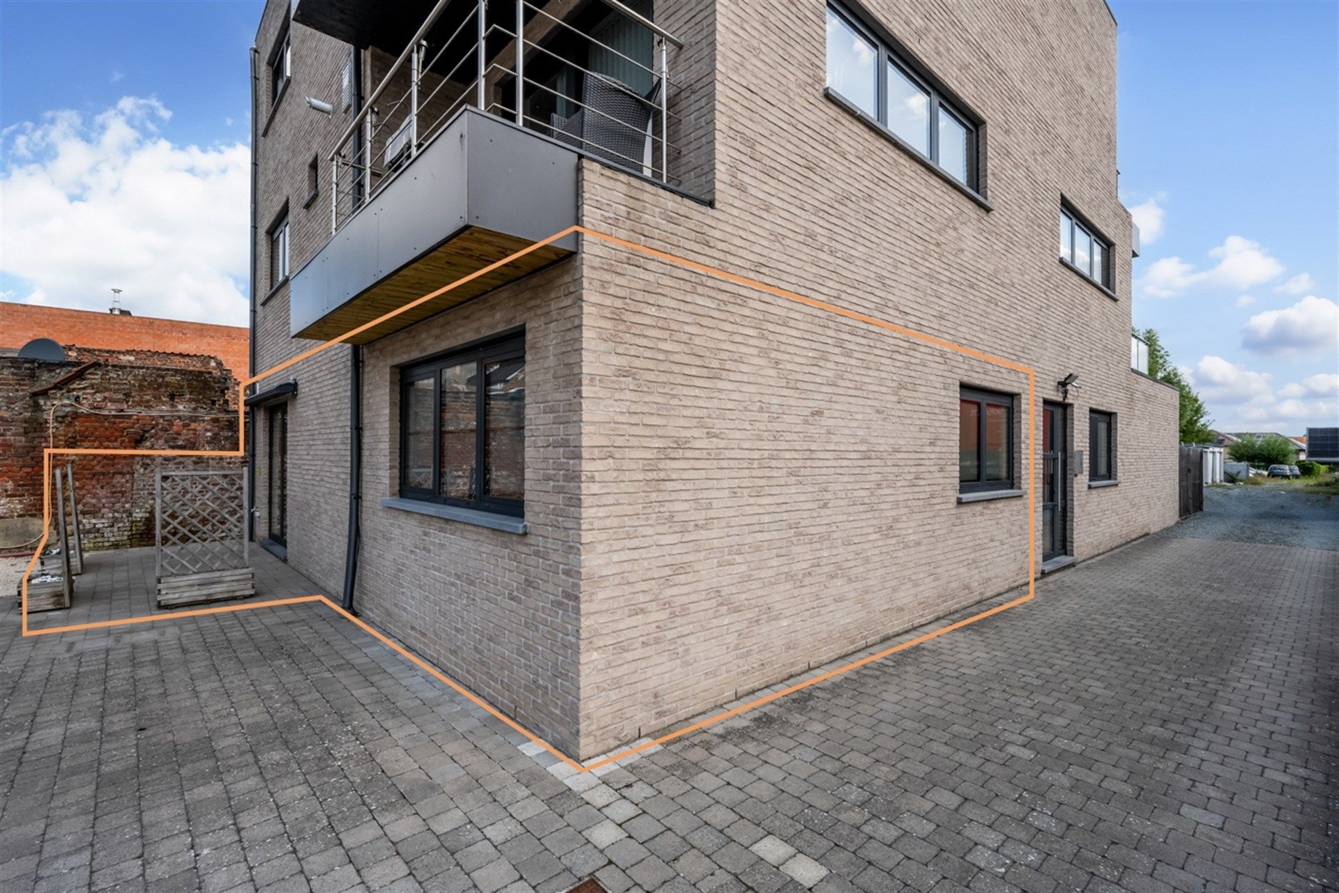 Instapklaar gelijkvloers appartement met zonnig terras foto 12