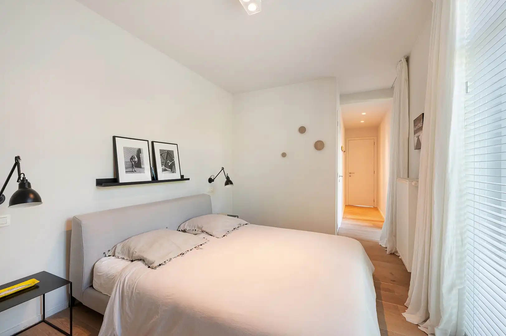 Uitzonderlijk tuinappartement met frontaal zicht op het Duinenwatermeer. foto 25