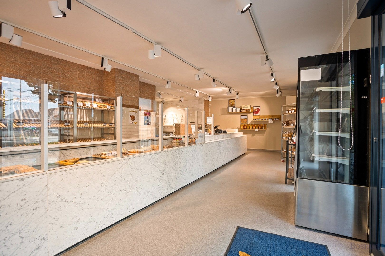 Handelspand met parking te koop in Diest foto 2