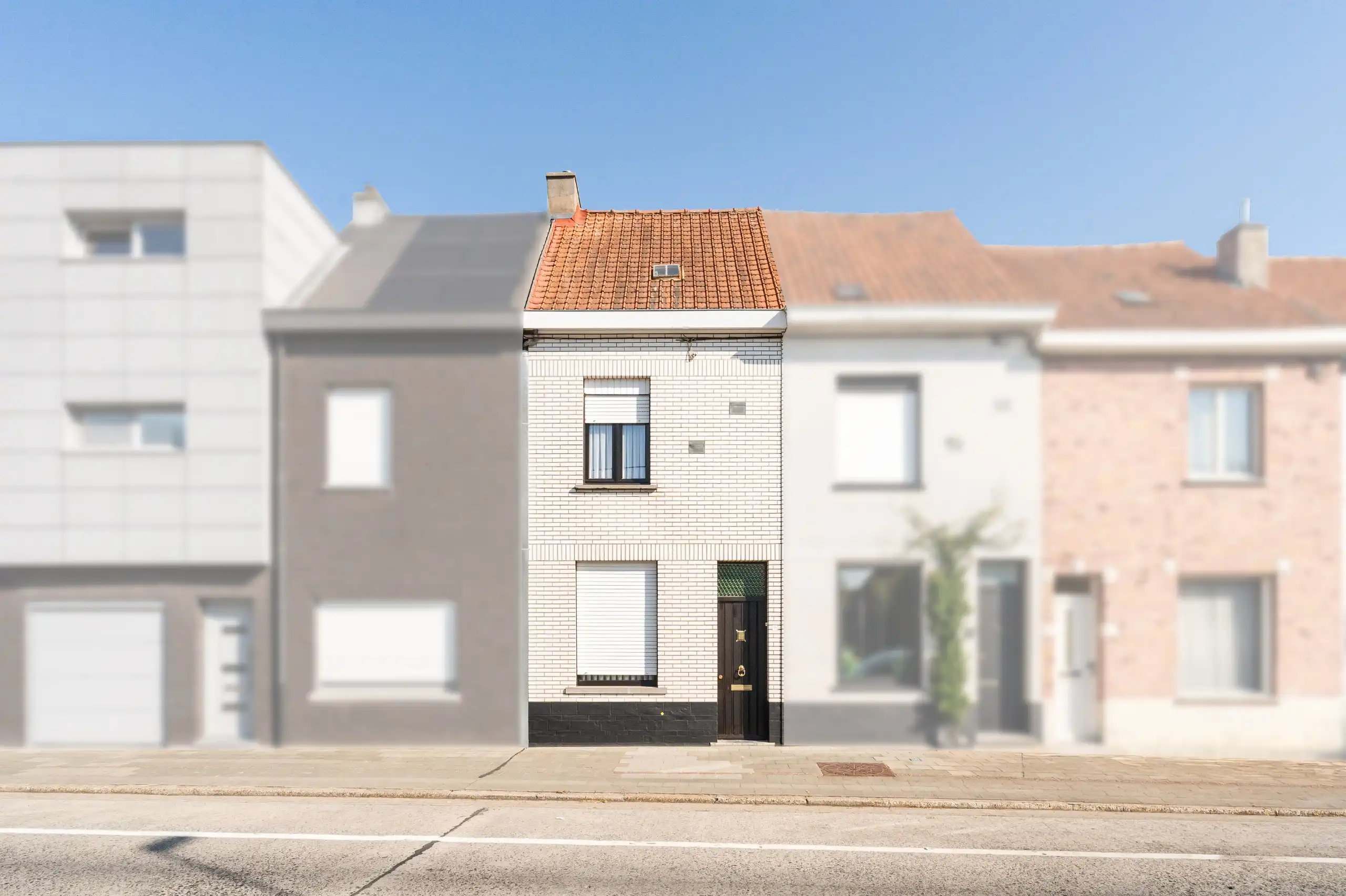 Centraal gelegen te renoveren rijwoning met garage en uitweg in Harelbeke foto 21