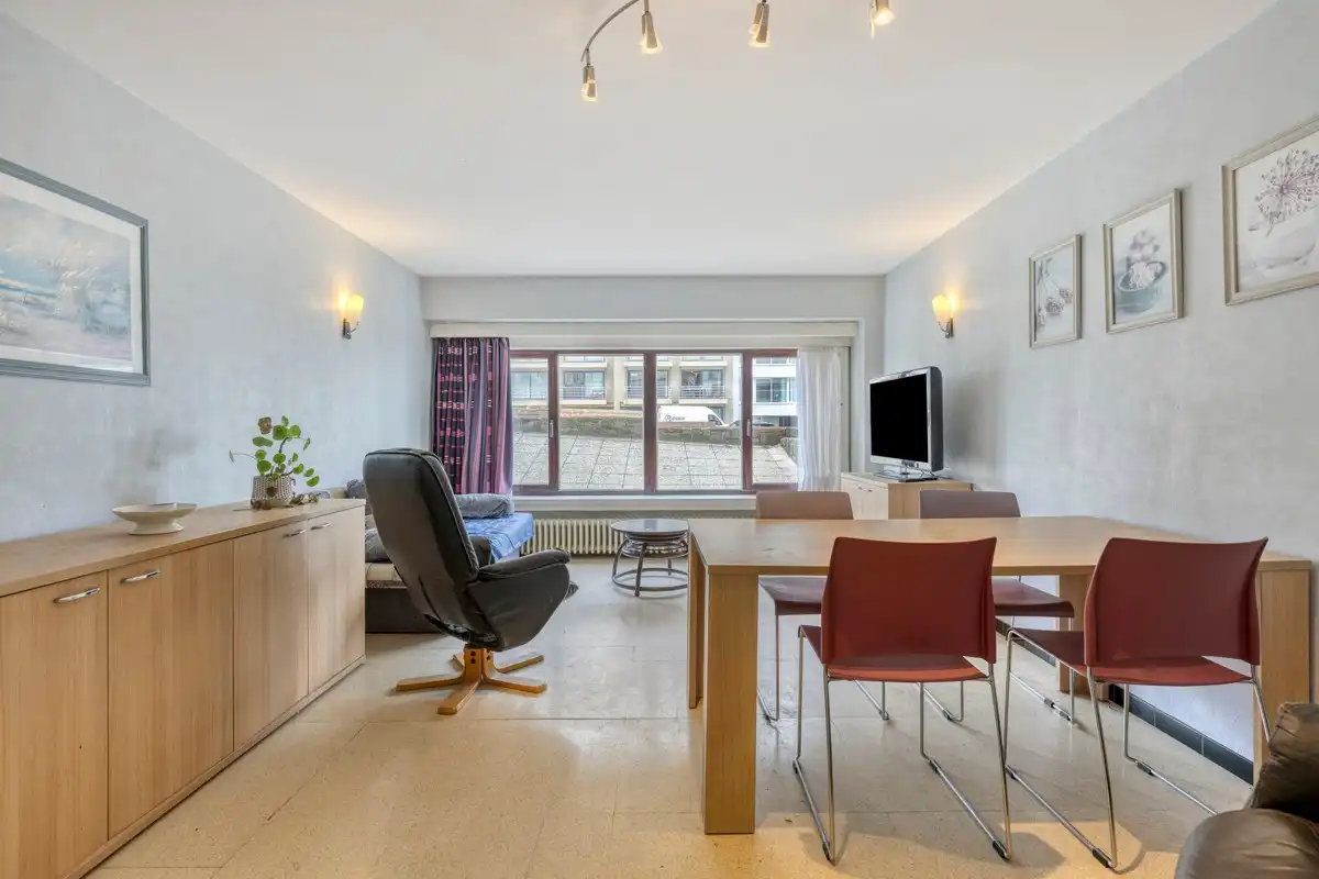1 Slaapkamer appartement nabij de zeedijk. foto 9