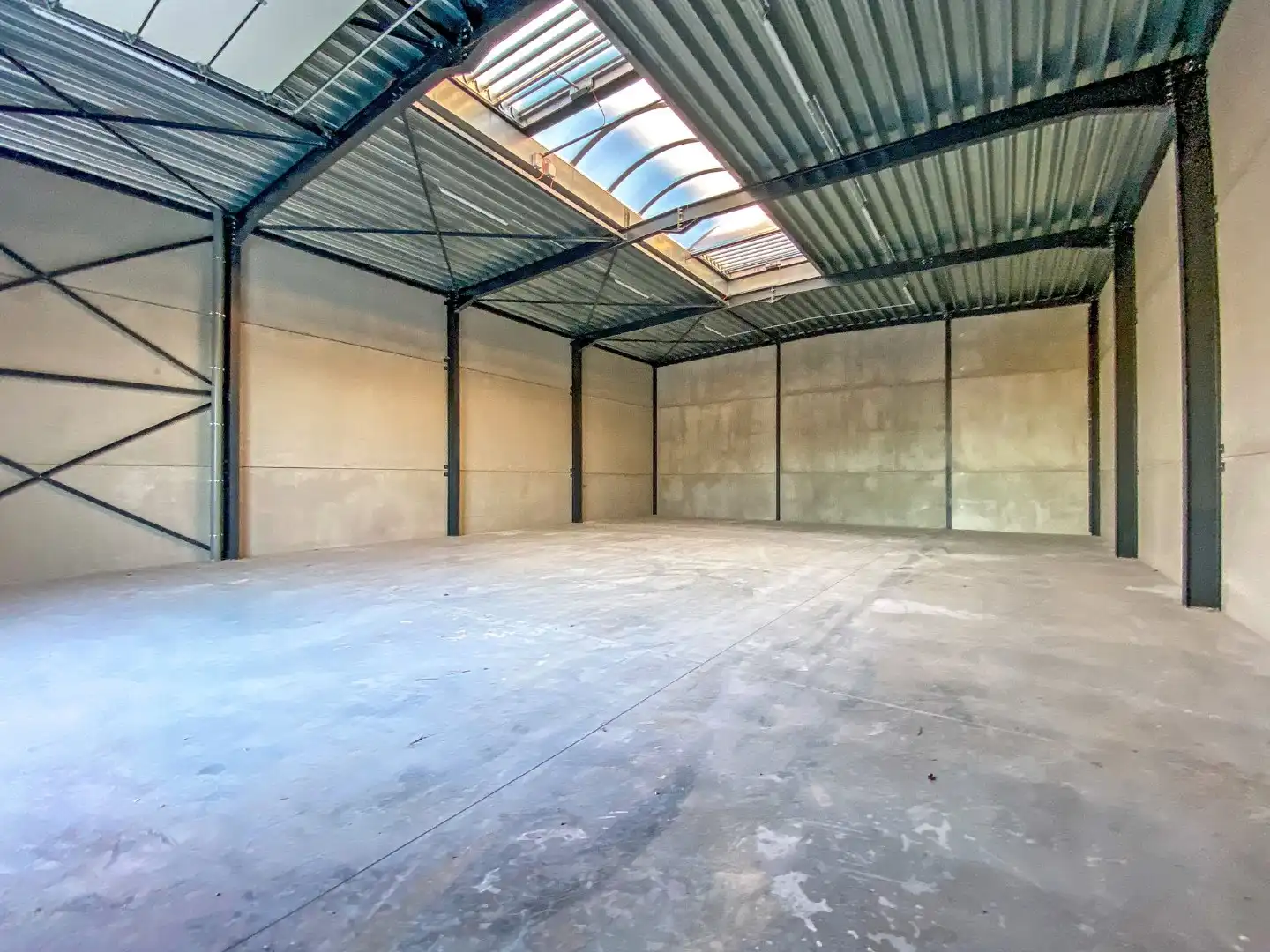 Geïsoleerde nieuwbouwloods 9G (loods 2) (290m²) te huur op een industrie- ambachtzone te Vleteren foto 4
