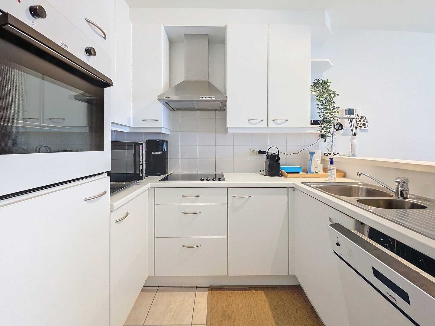 Instapklare ruime studio te Nieuwpoort-bad dichtbij zee foto 6