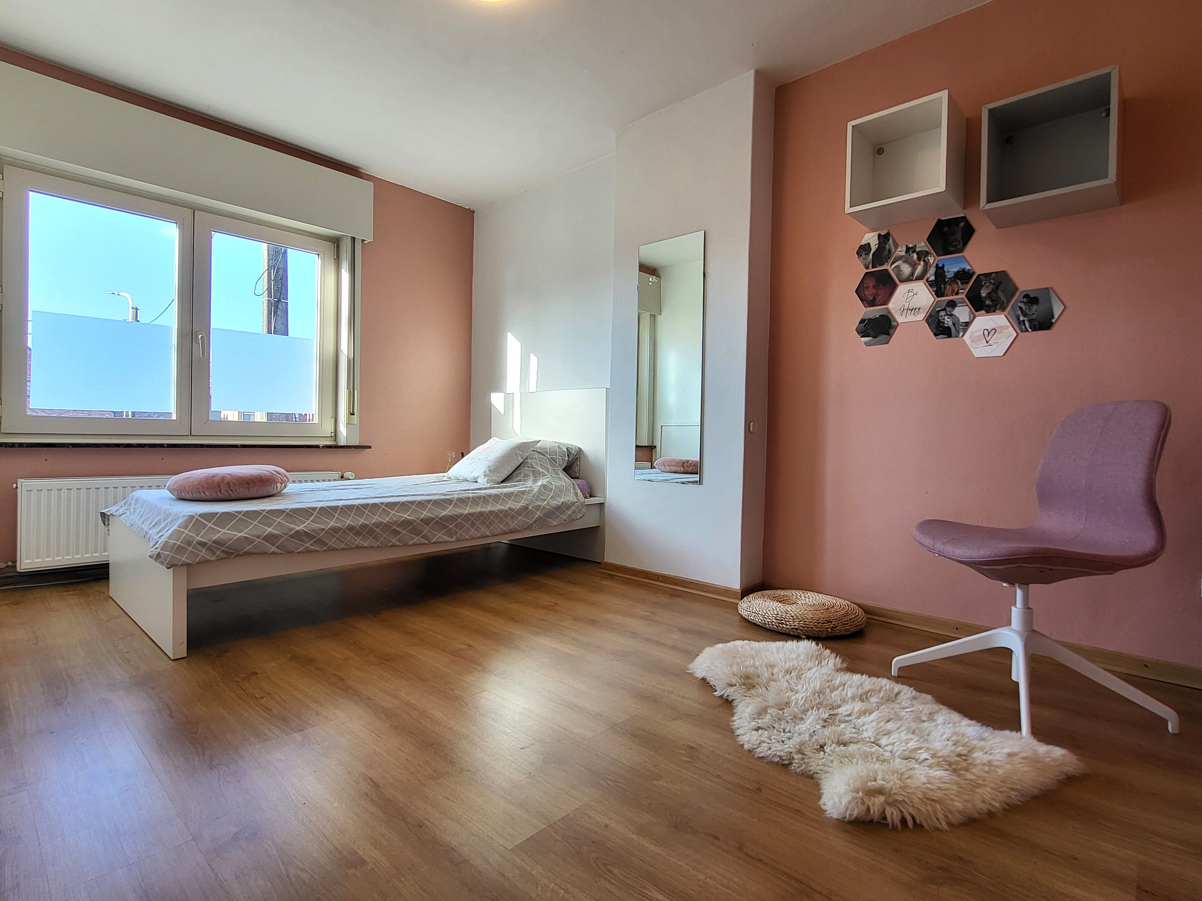 Deze landelijk gelegen woning met open uitzicht combineert ruimte, rust en wooncomfort op een perceel van 611 m².  foto 26