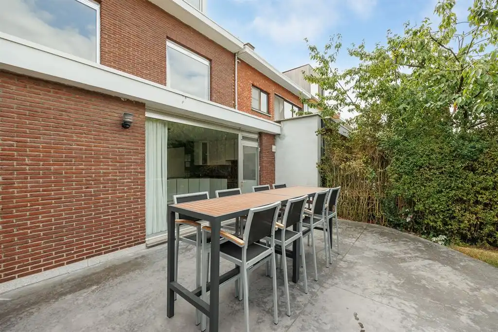 Unieke jaren 80-woning met ruime tuin foto 7