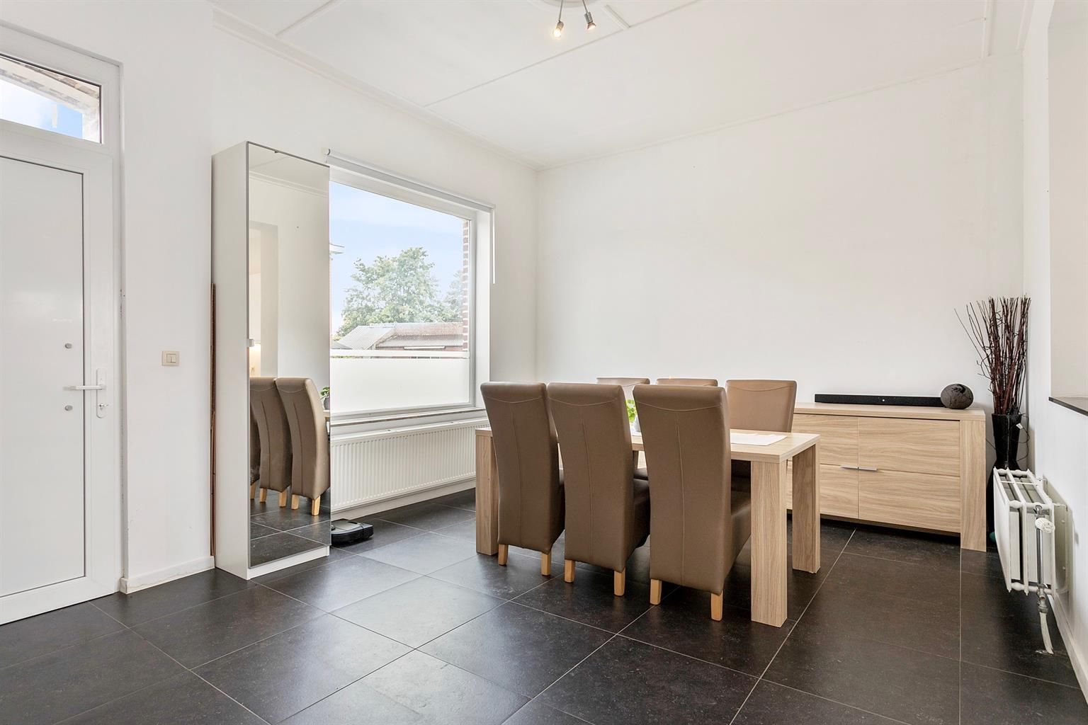 Mooie gerenoveerde woning met tuin in Boutersem foto 3