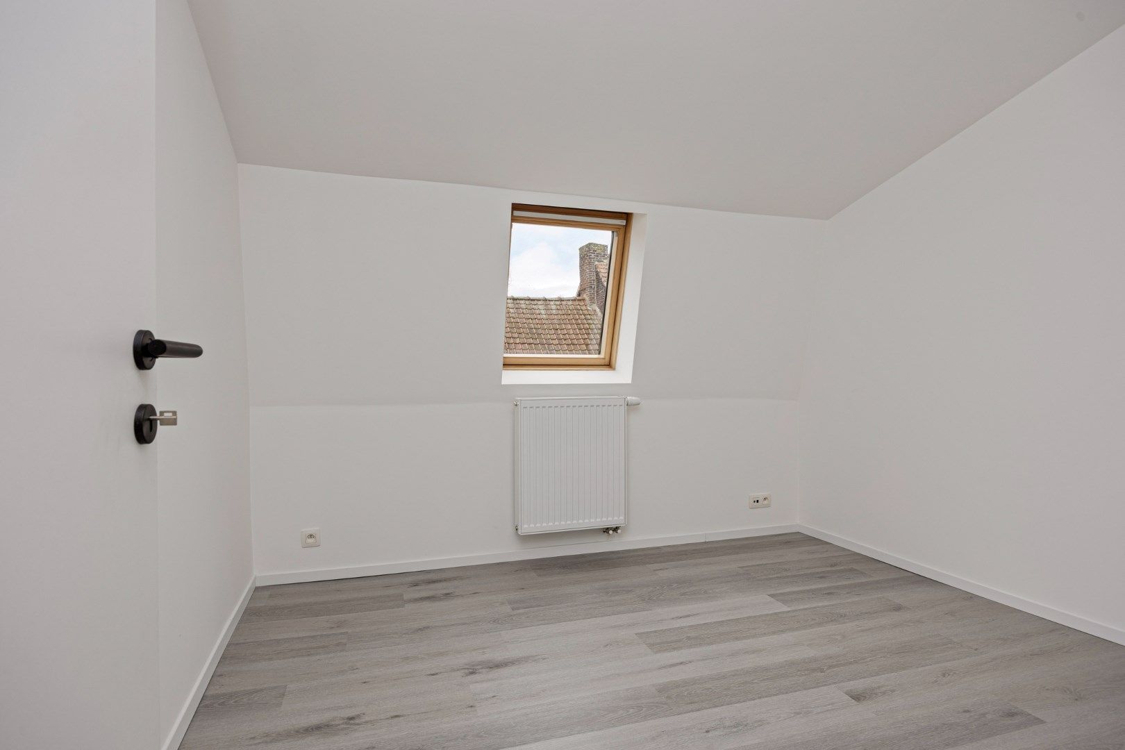 Gerenoveerde woning met 3 slaapkamers, stadstuin en garage! foto 16