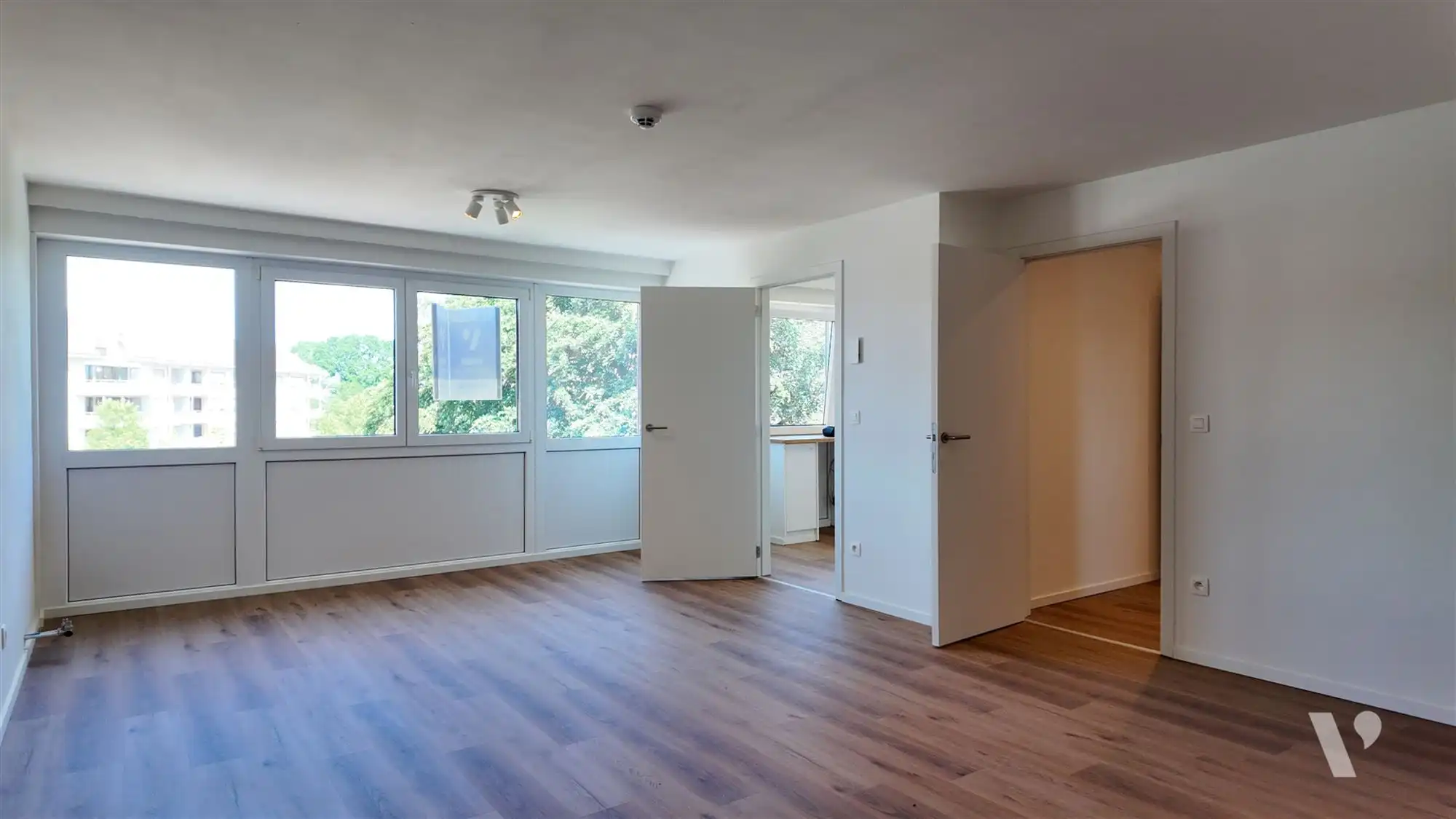 Volledig gerenoveerd 2slpk-appartement in centrum Zolder  foto 3
