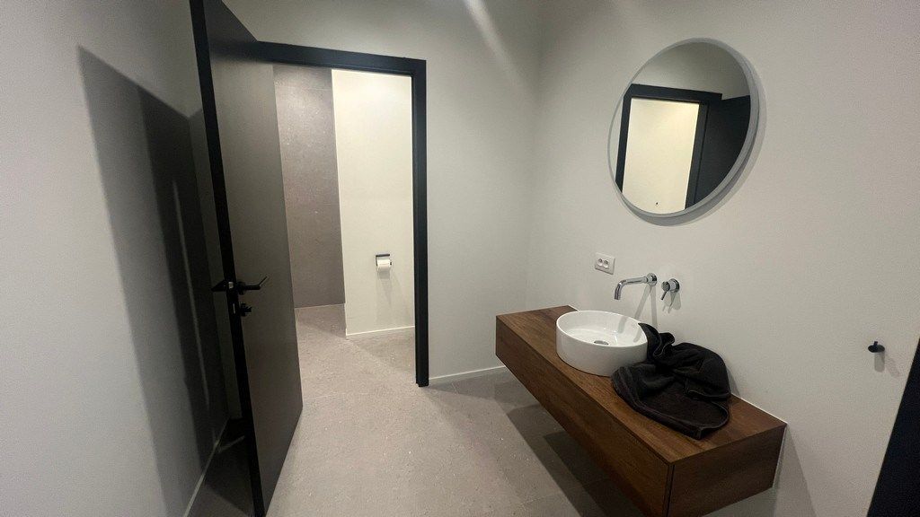 Recent magazijn te huur langs E40 in Erembodegem foto 11