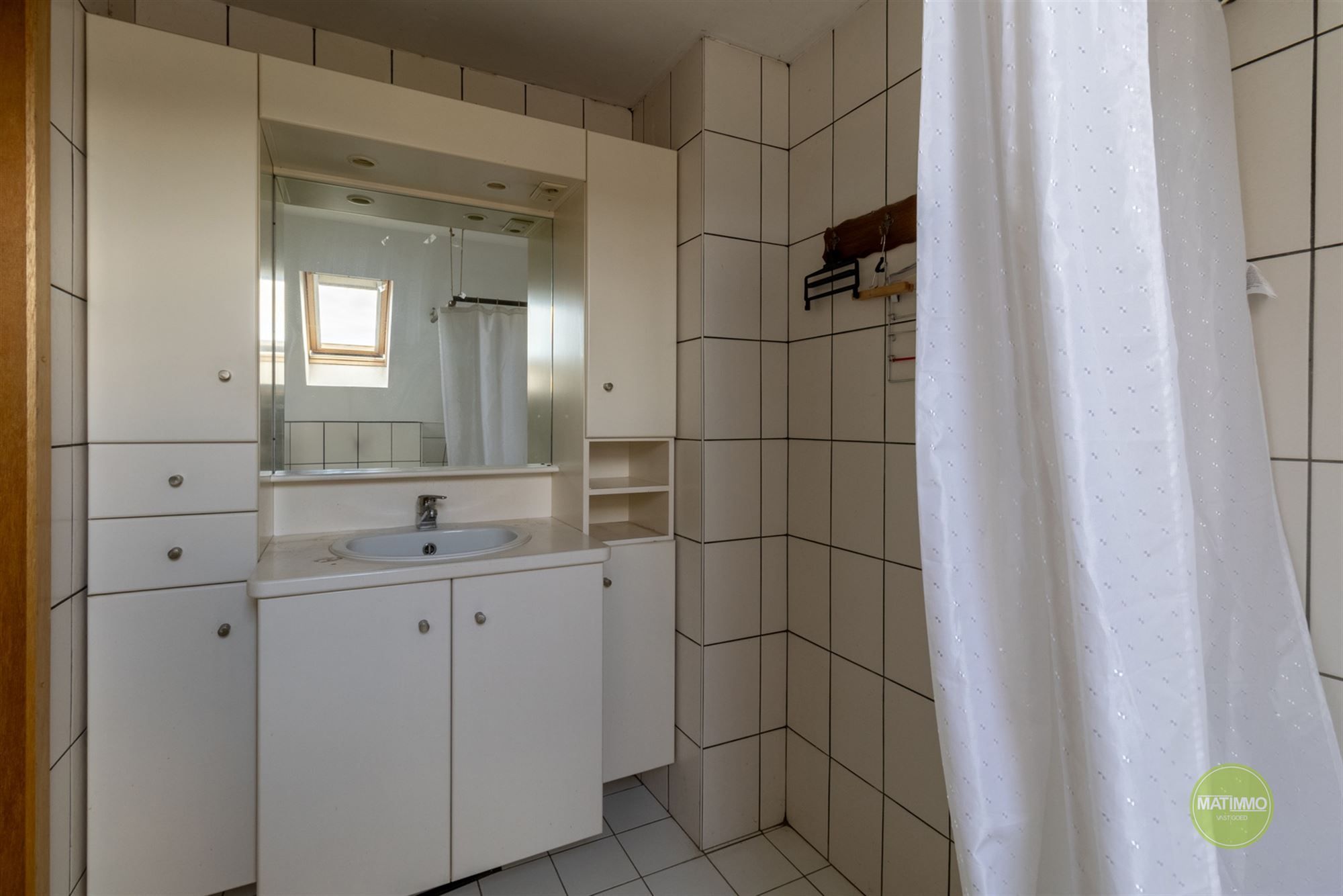 Instapklare gezinswoning met tuin en garage in Balen foto 14