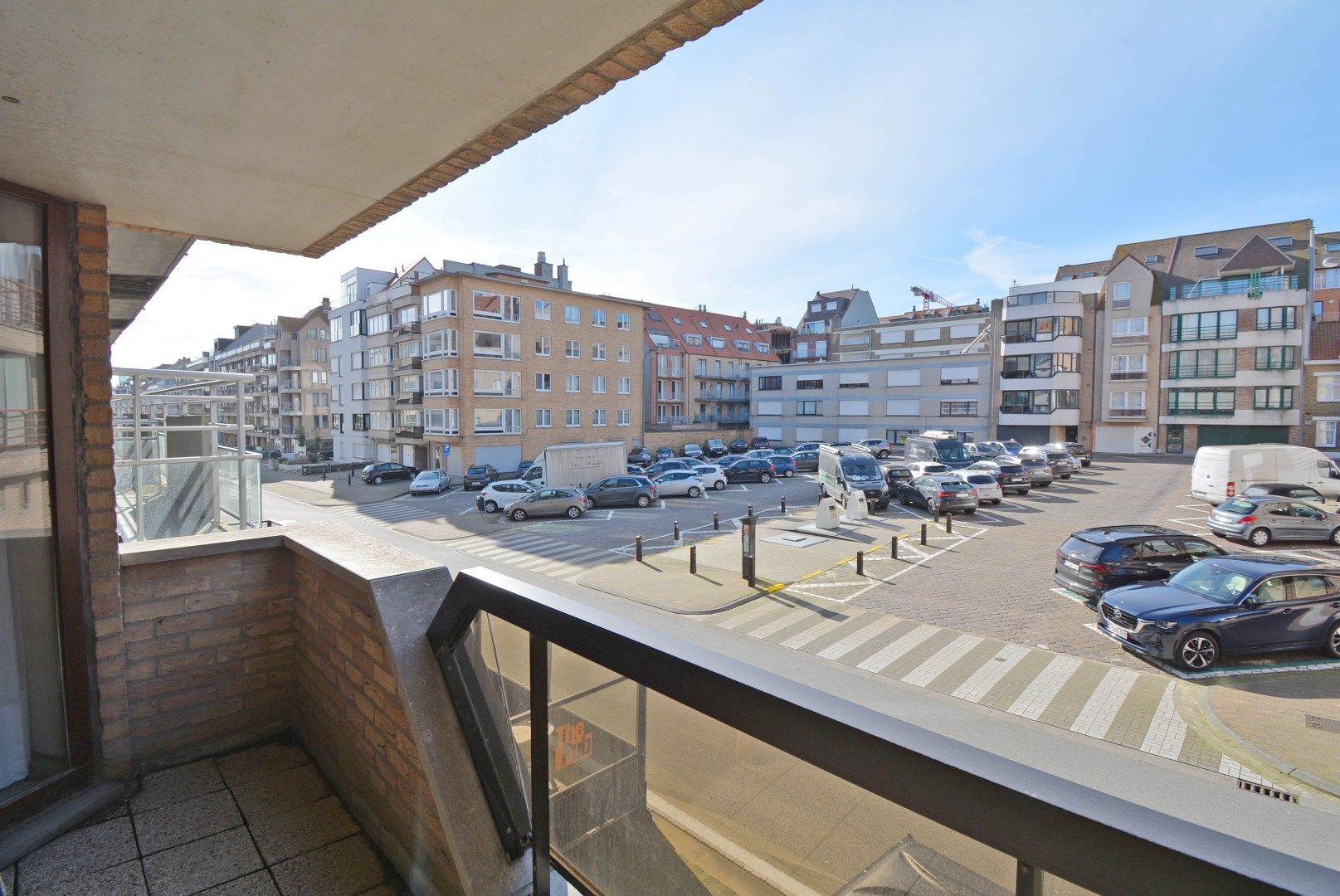 Centraal gelegen appartement met zonnig terras op wandelafstand van de zeedijk foto 7