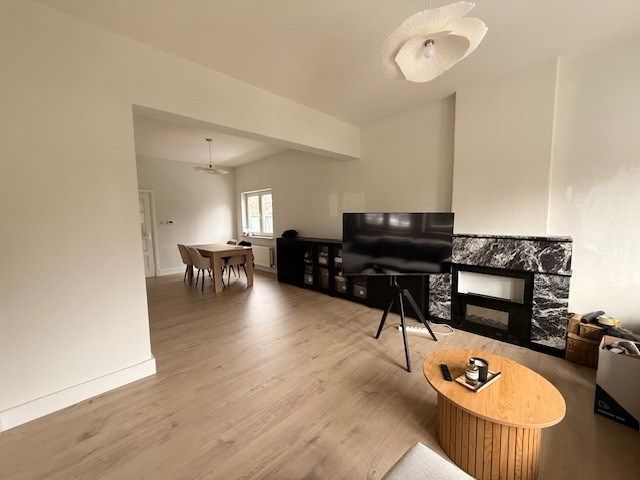 Een nette, comfortabele  gezinswoning met 3 slaapkamers, garage en tuin. foto 5