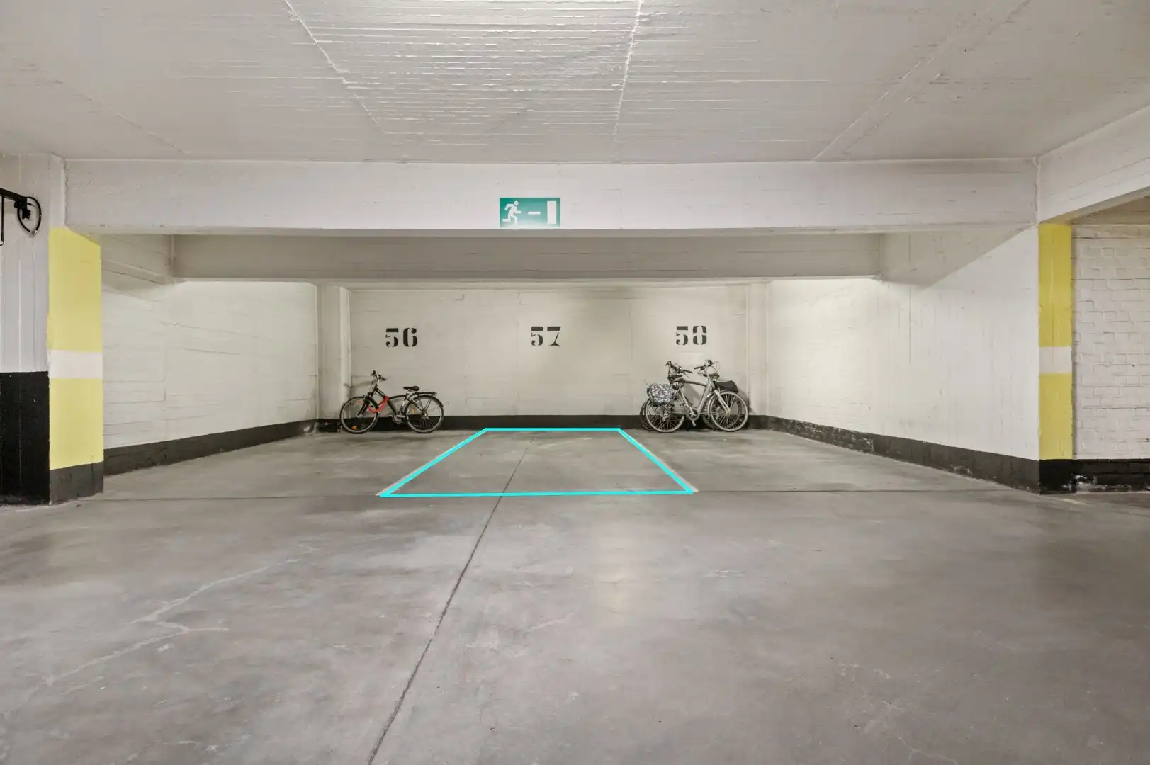 Gemeubeld appartement, in de gerenommeerde residentie “Globe”, prachtig gelegen op de Zeedijk in het Zoute foto 14