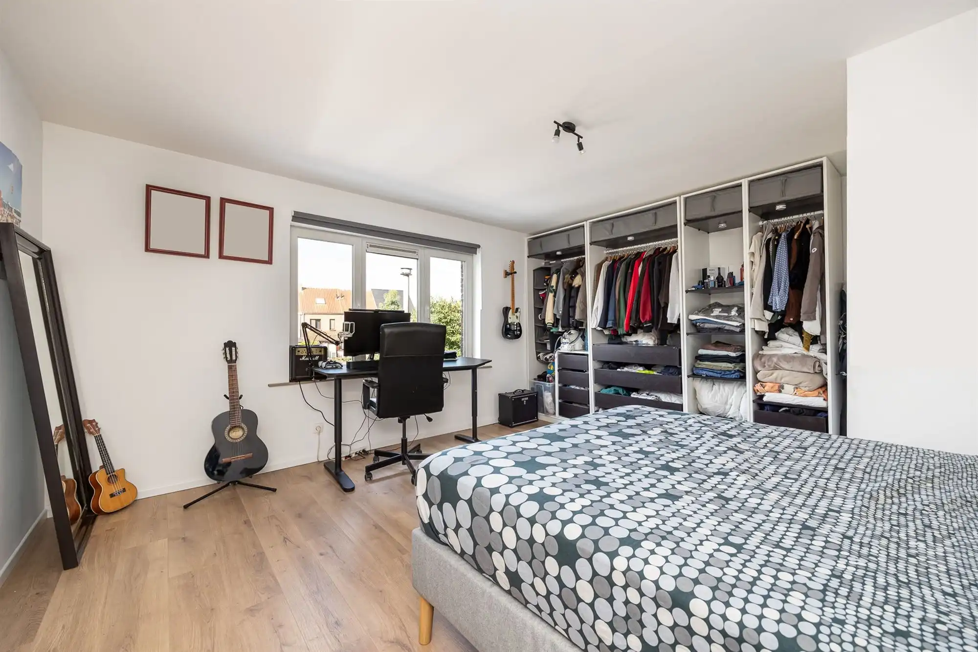 Instapklare gezinswoning met drie slaapkamers foto 17
