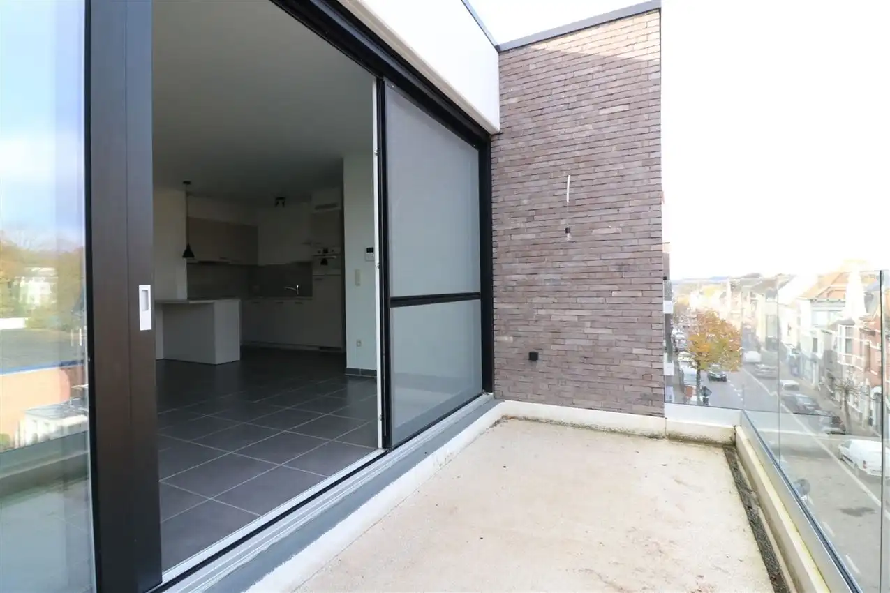  lift, 2 slpk., terras, autostaanplaats, volle centrum foto 5