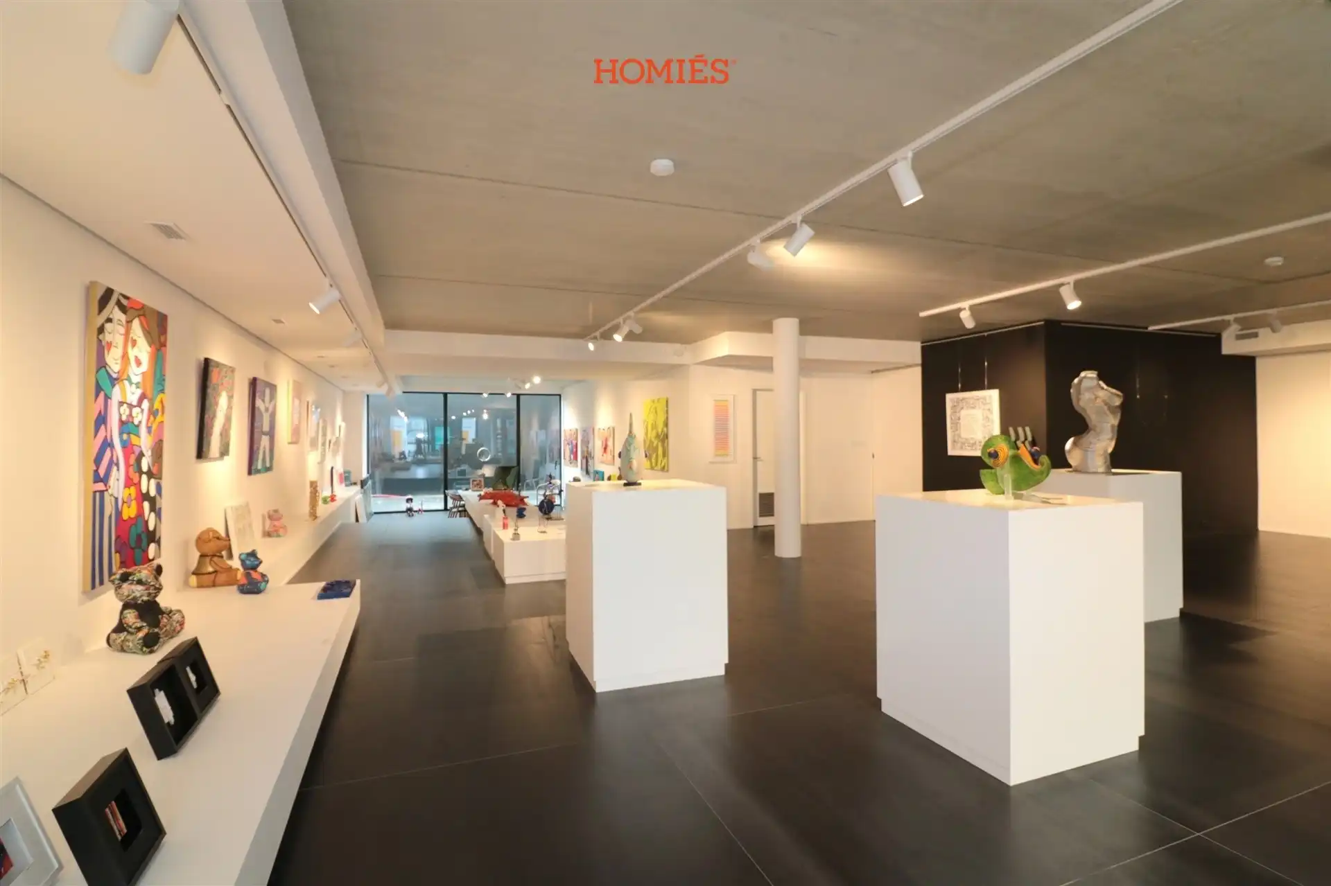 Optimaal gelegen winkel-of kantoorruimte te Scherpenheuvel foto 3