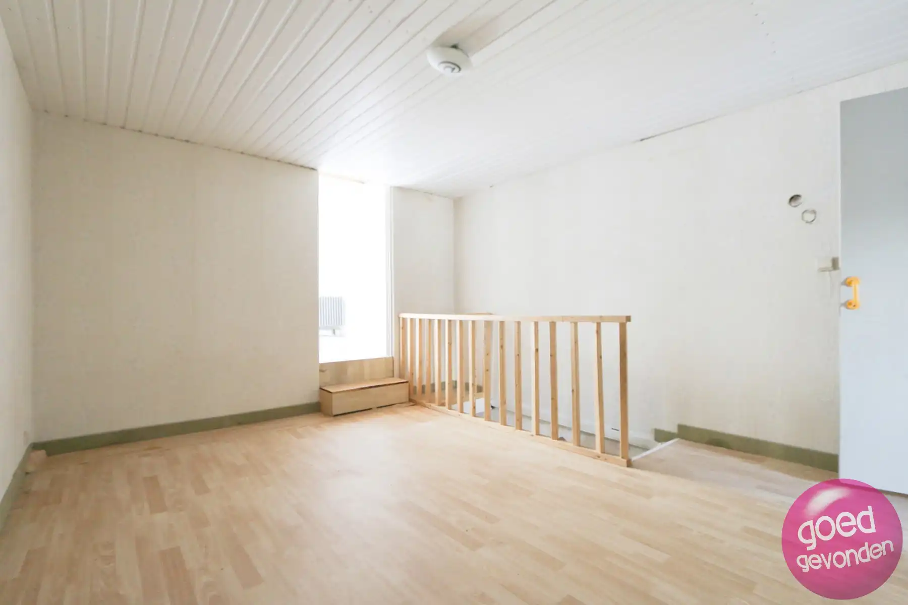 HANDEL MET WOONST - TERRAS - TUIN - CENTRALE LIGGING  foto 21