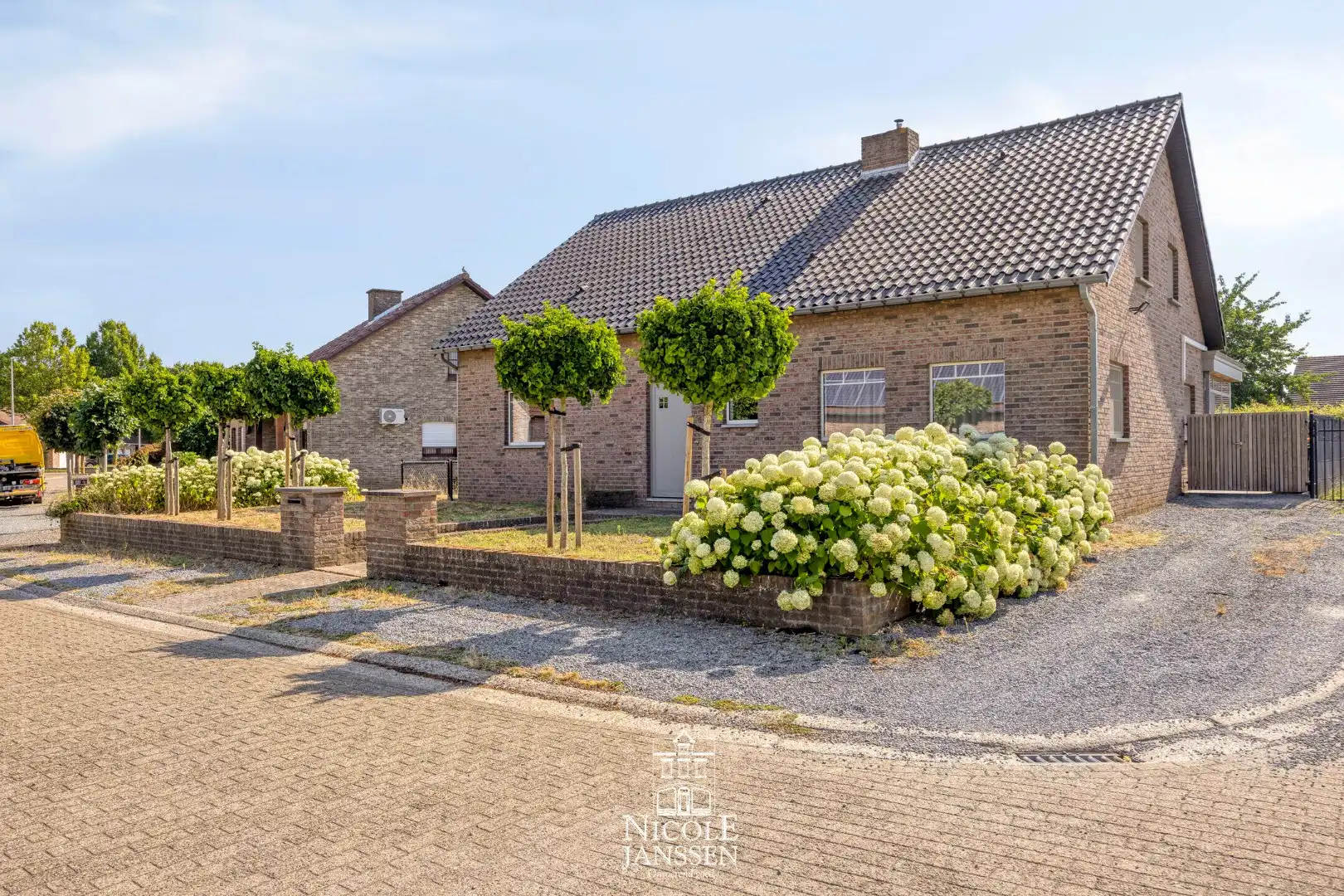 Ruime gezinswoning foto 2
