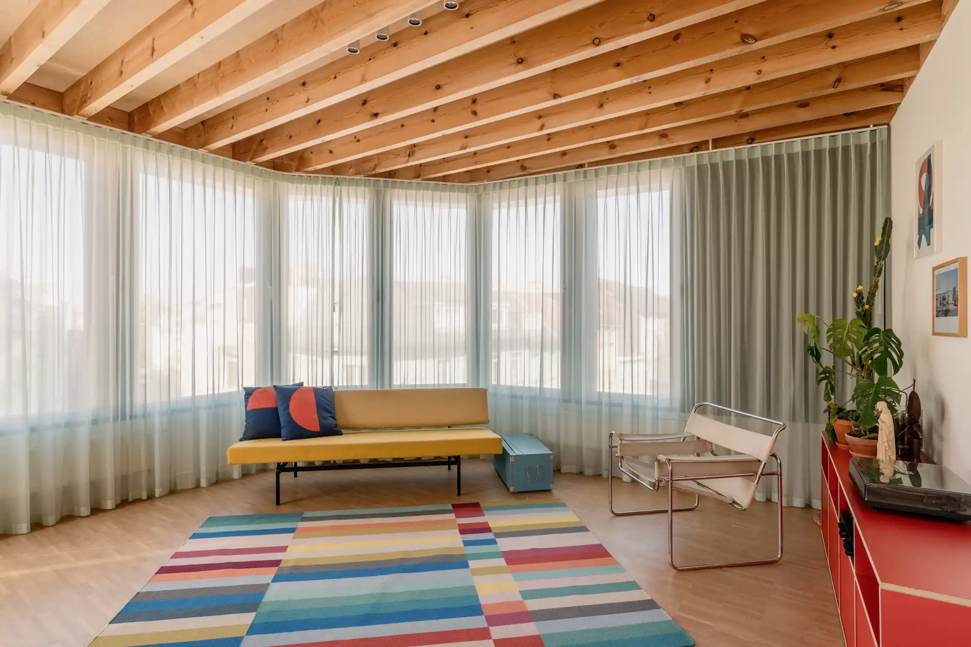 De doordachte gelaagdheid van woning V: Lezze Architecten in Antwerpen-Noord foto 4