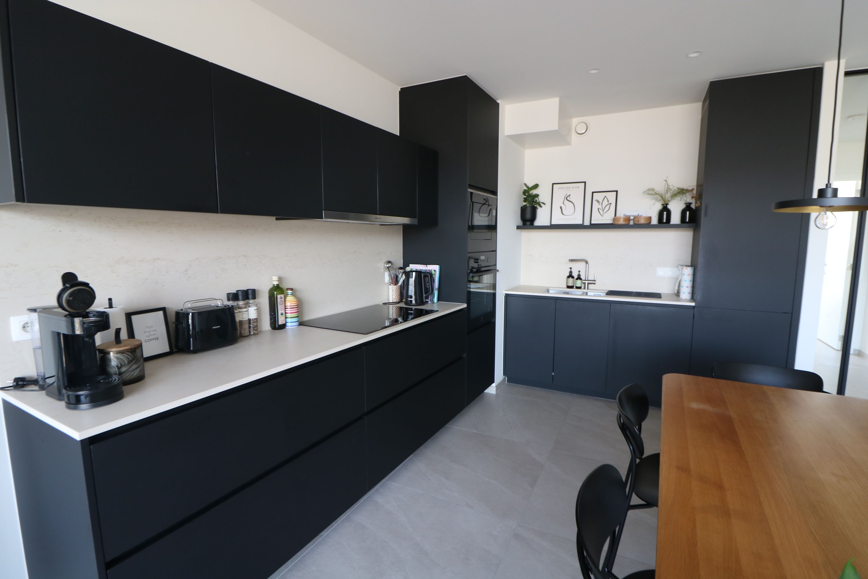 Luxueus, modern 3-slaapkamerappartement vlakbij Grote Markt foto 5