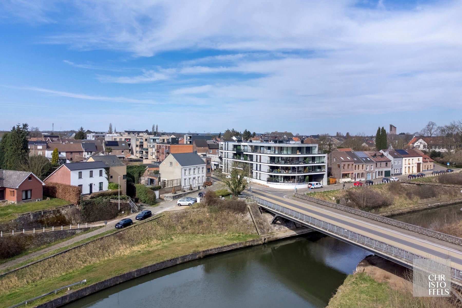 Gerenoveerd neoclassicistisch herenhuis mét stadstuin op de Nederlandse grens! foto 30