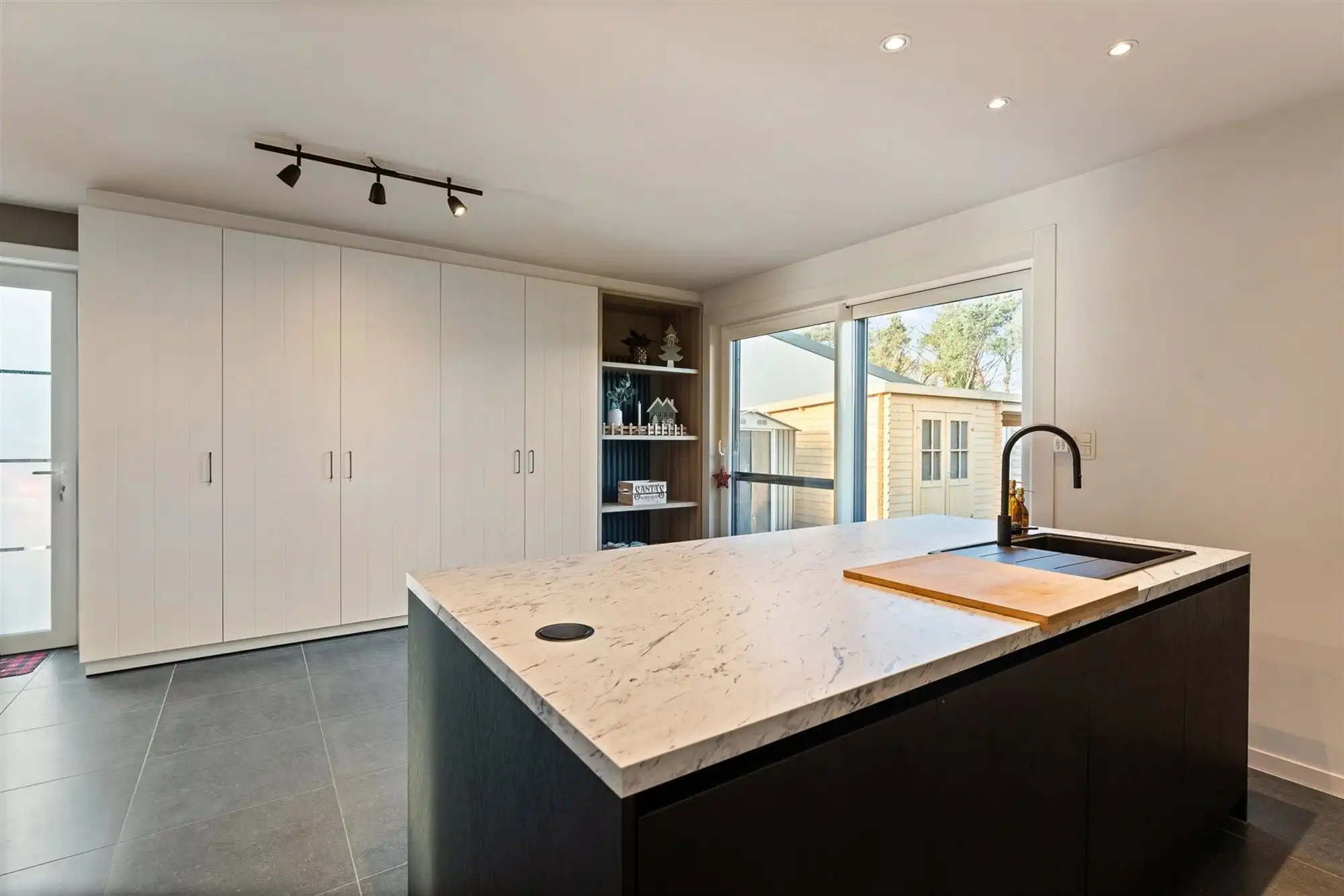 PRACHTIGE , INSTAPKLARE WONING OP TOP-LIGGING! foto 6