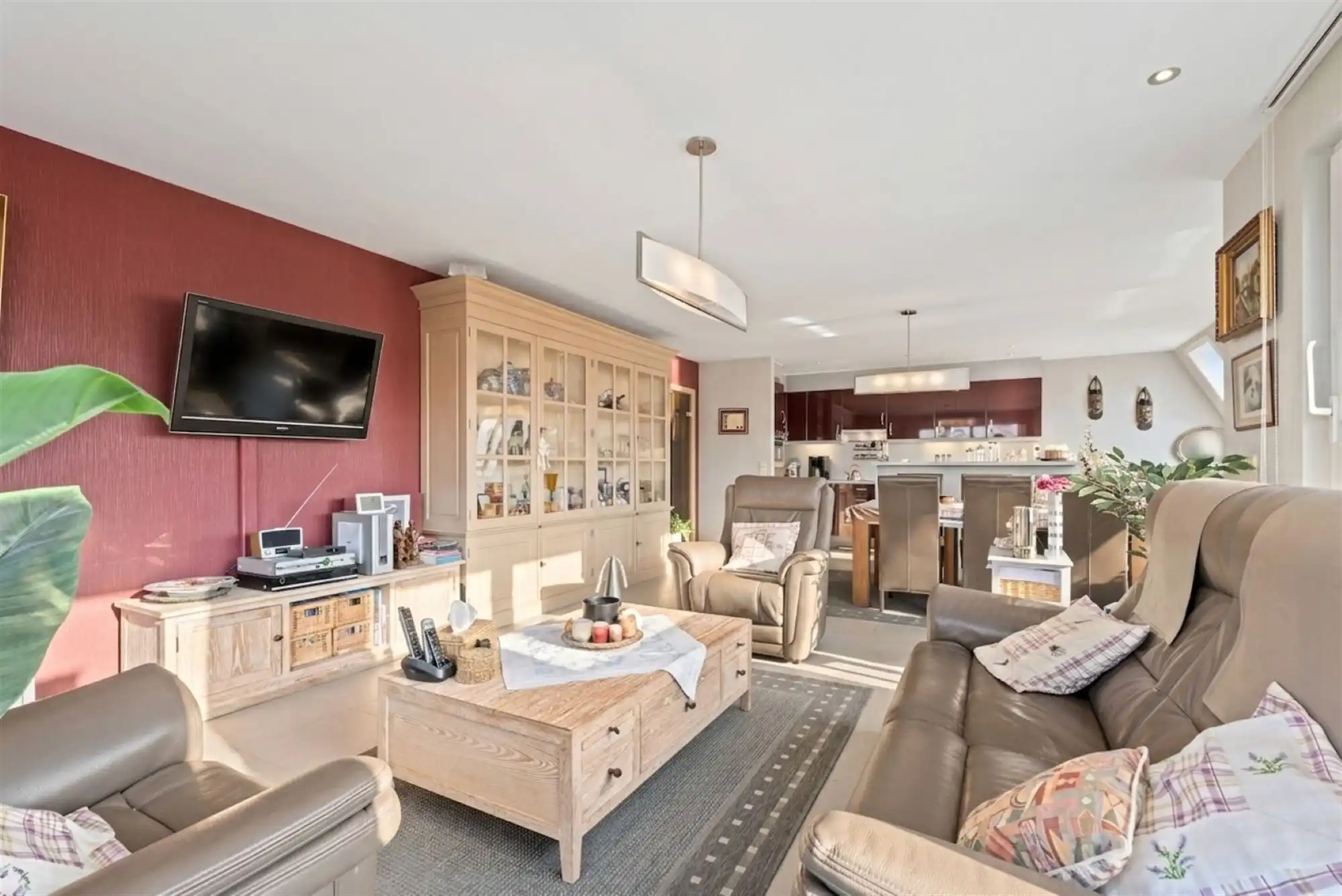 Instapklaar duplexappartement met zonneterras op toplocatie in Bredene foto 8