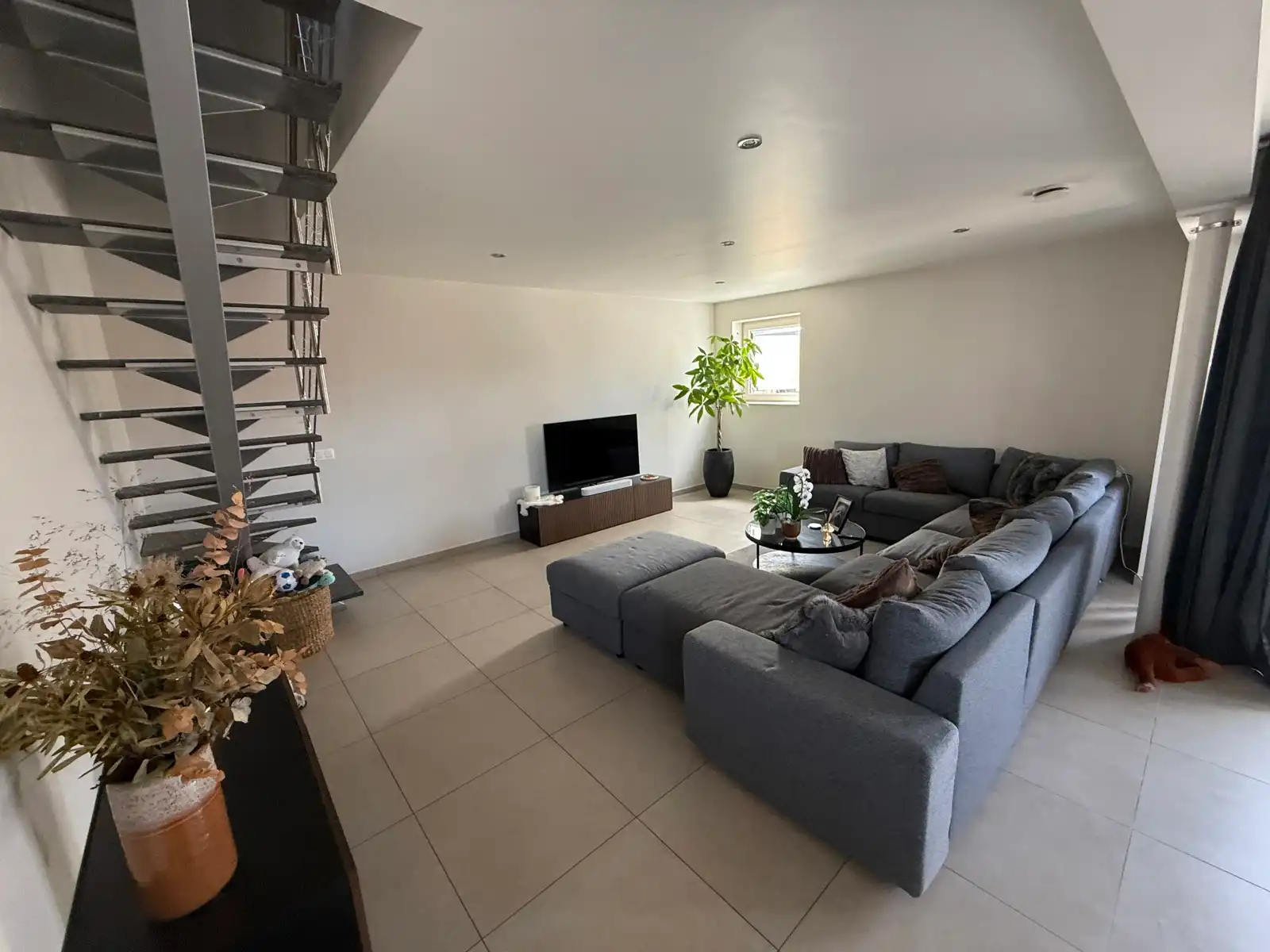 Recent duplex-appartement met 3 slaapkamers en garage foto 3