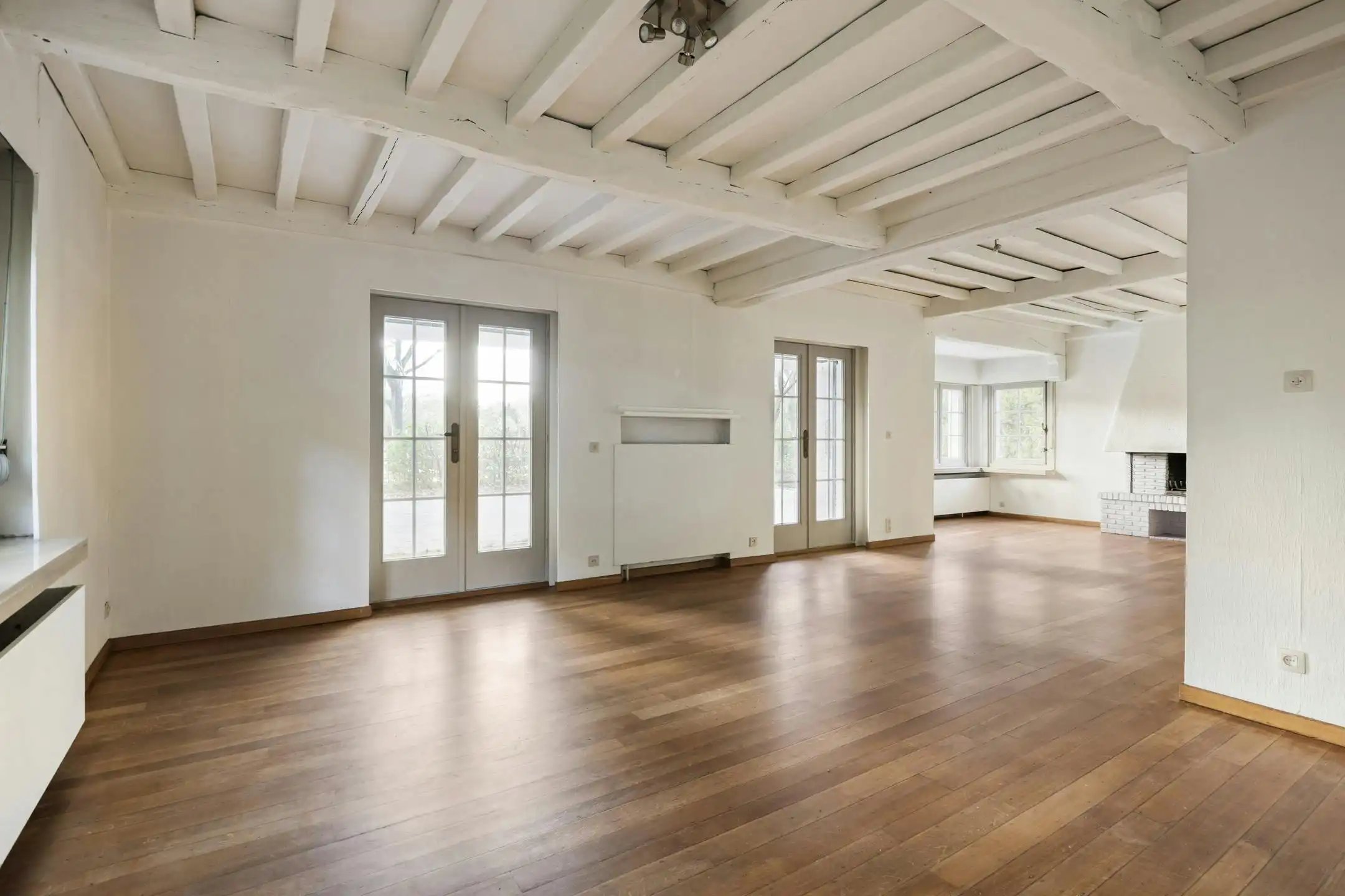 Charmant huis te koop in Putte-Kapellen met grote tuin foto 6