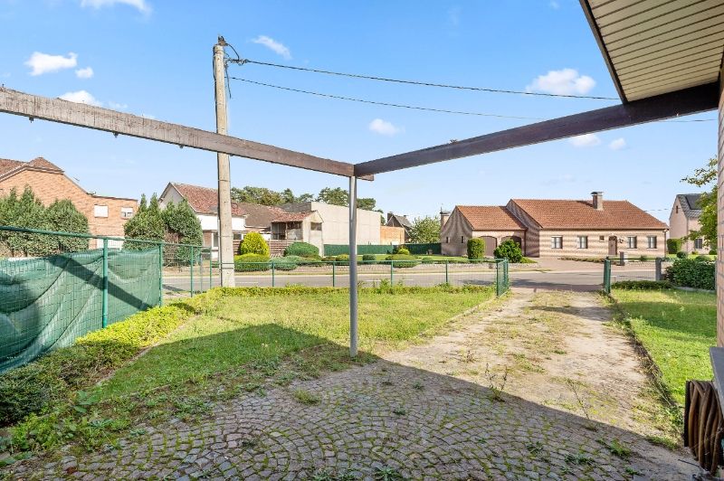 Ruime woning van 260m² op 4a25ca met 4 slaapkamers foto 30