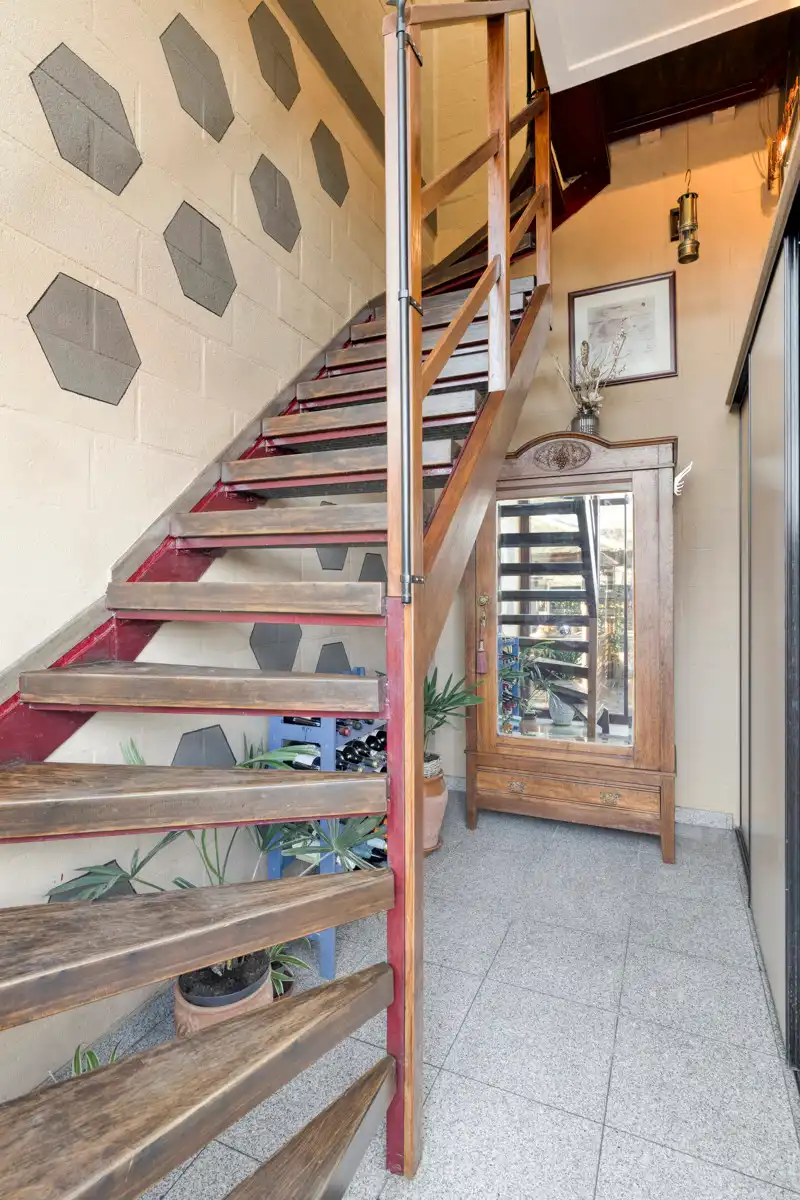 Prachtig alleenstaand 2-slaapkamer appartement met carport. foto 7