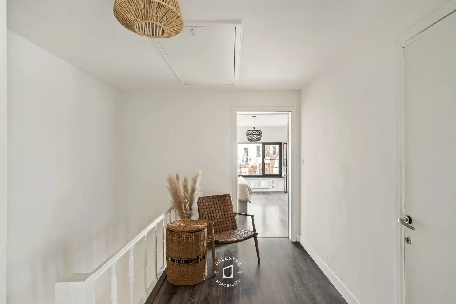 INSTAPKLARE, TRENDY HALFOPEN BEBOUWING MET TUIN EN MODERNE TECHNIEKEN foto 18