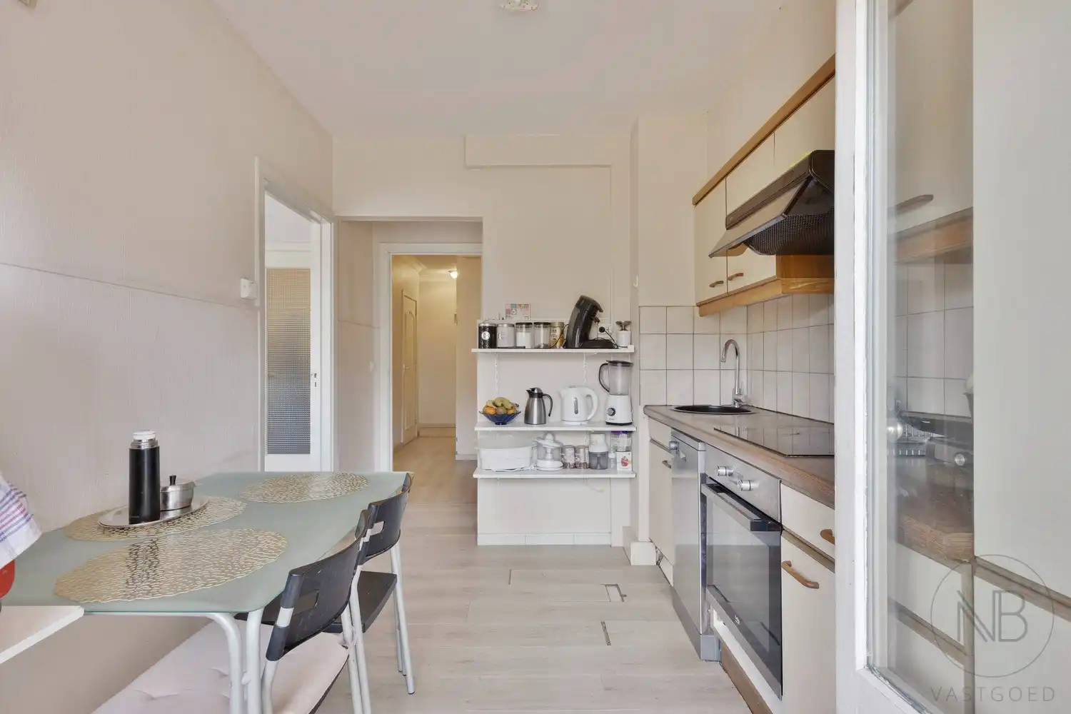 ZONNEWEELDE GENK 2 slaapkamer appartement met extra berging en garage foto 8
