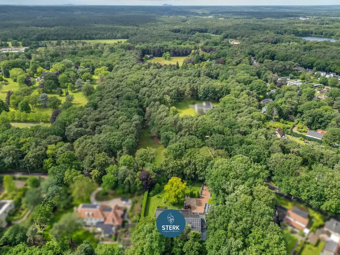 STIJLVOL WONEN IN ALLE RUST OP EEN UNIEKE LOCATIE IN VILLAWIJK "GOUDKUST" !  foto 4