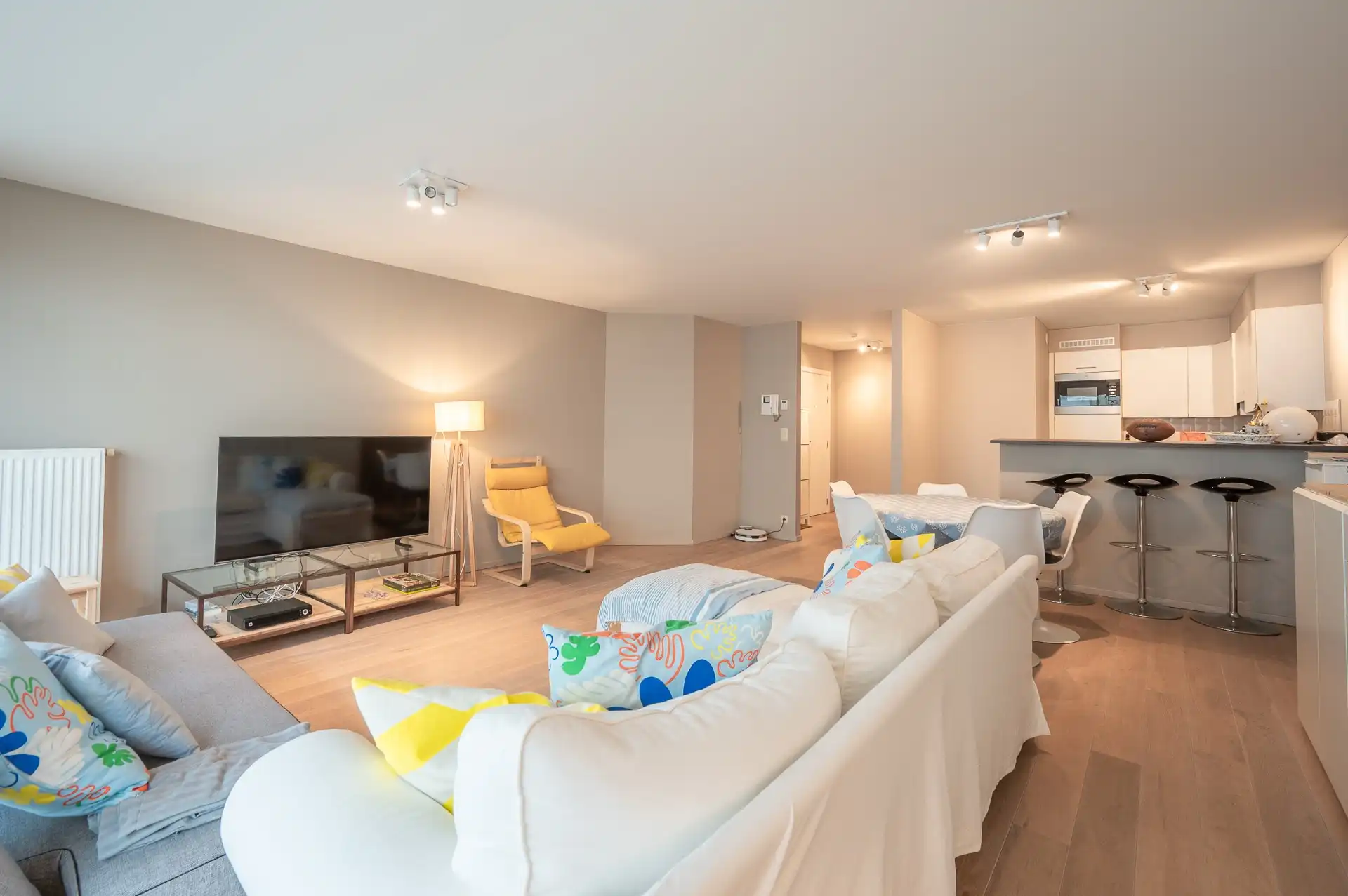 Gezellig appartement met 2 slaapkamers en zijdelings zeezicht foto 6