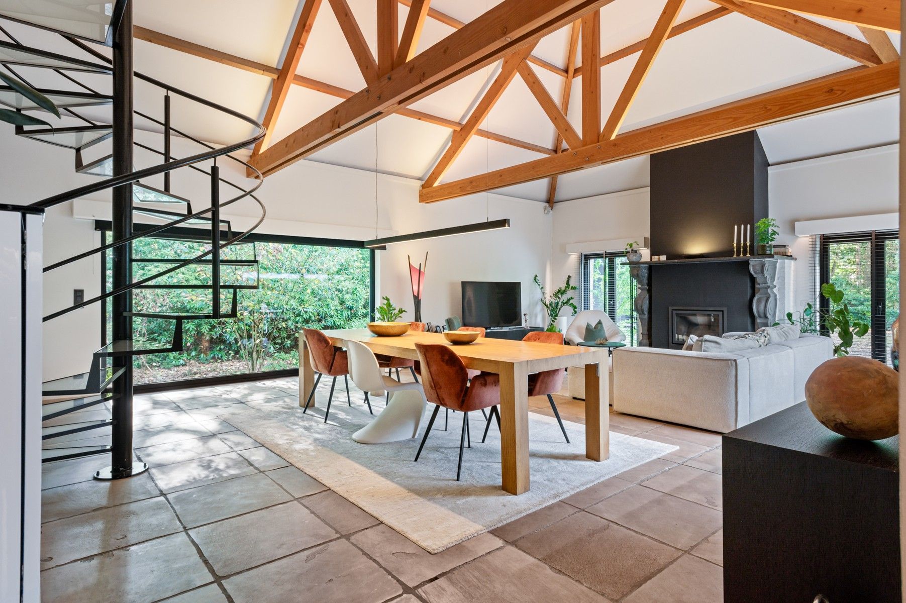 Ruime woning in een oase van groen en rust foto 2