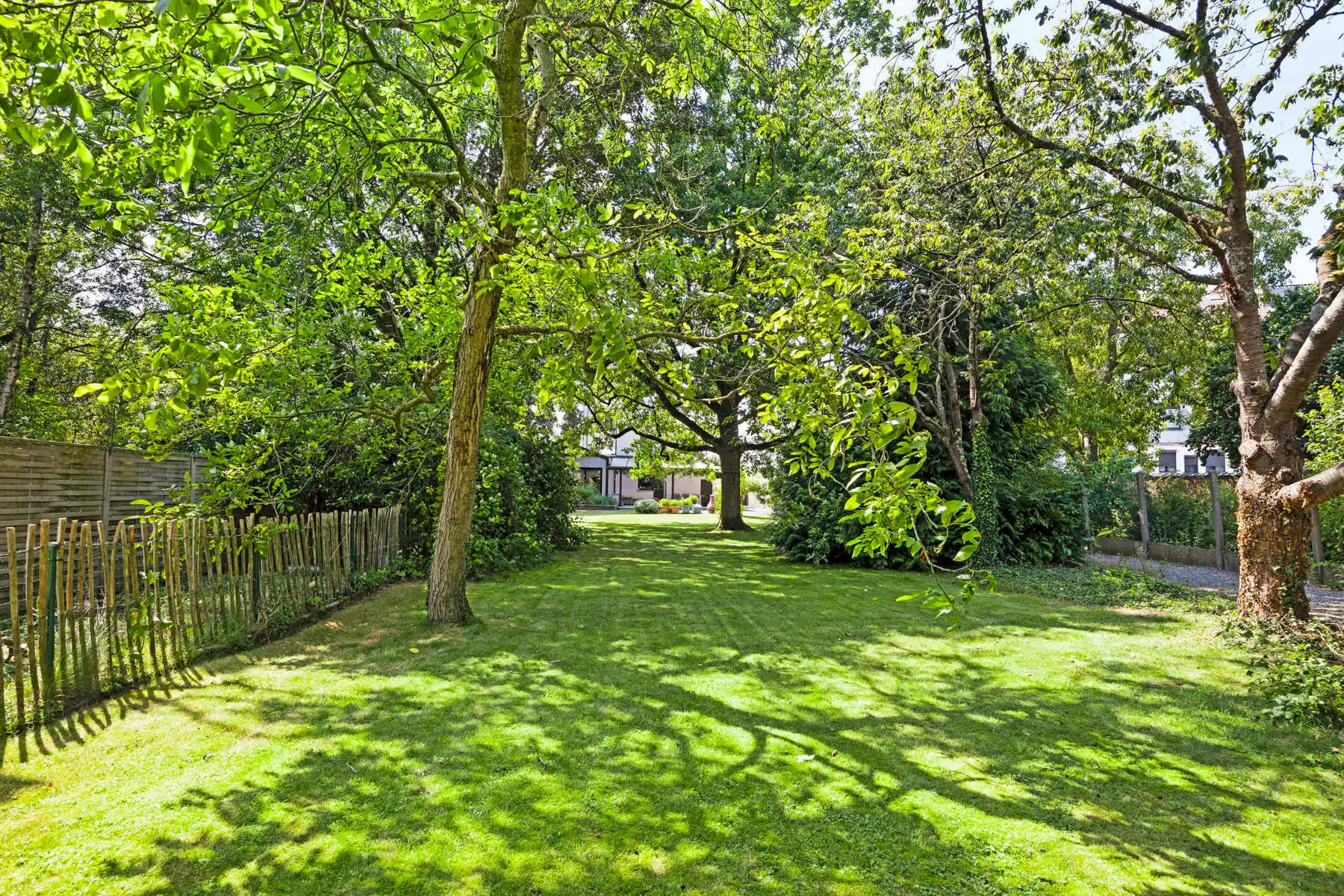 Authentieke herenwoning met 4 slaapkamers en prachtige tuin foto 4
