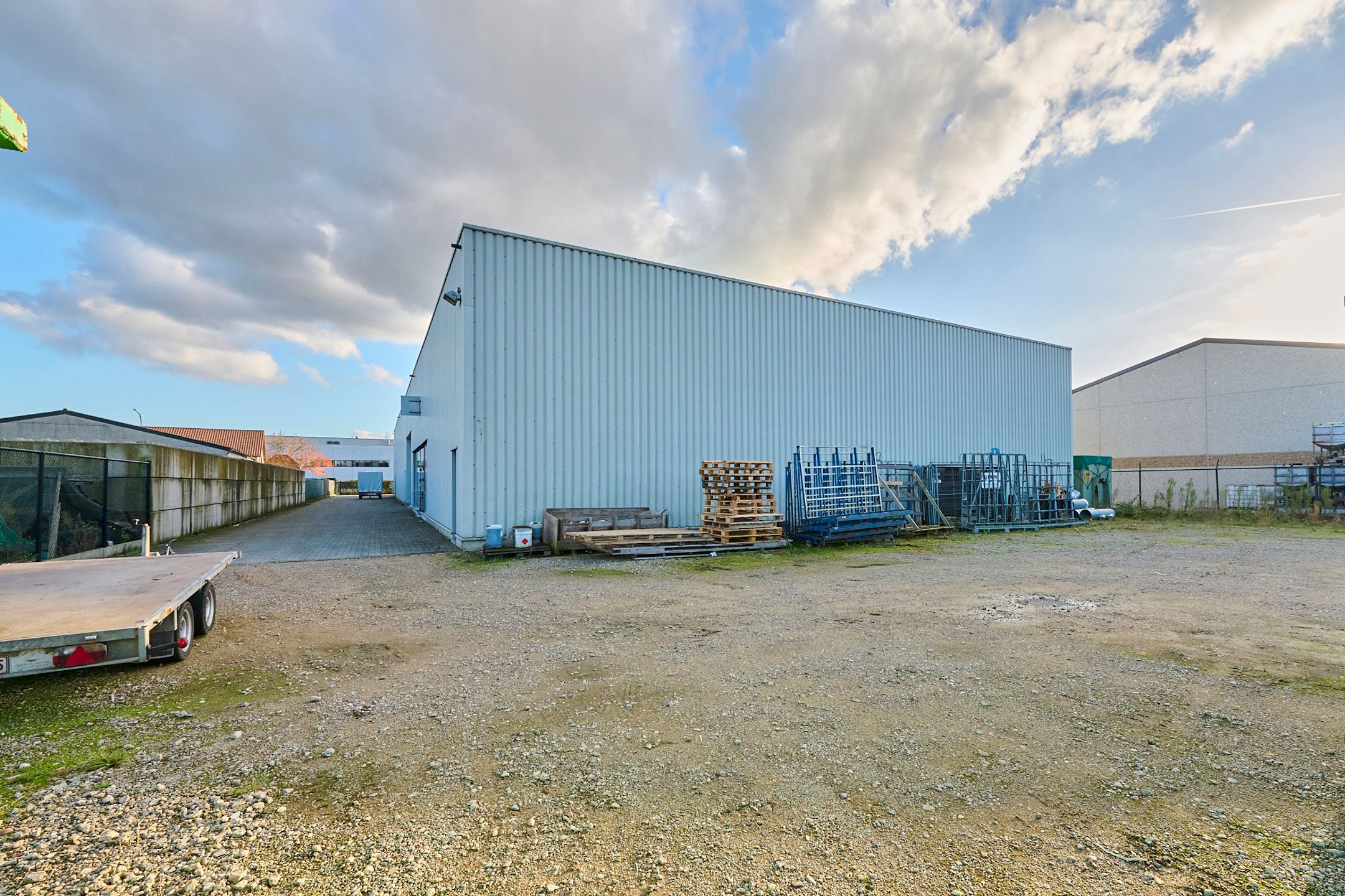 MODERN ENERGIEZUINIG BEDRIJFSGEBOUW MET BUTENTERREIN foto 25