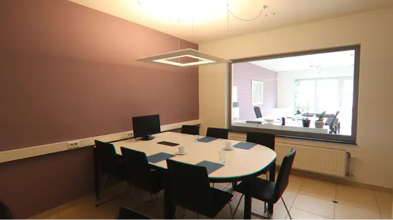 Instapklare kantoorruimte te huur in Loppem Zedelgem foto 4