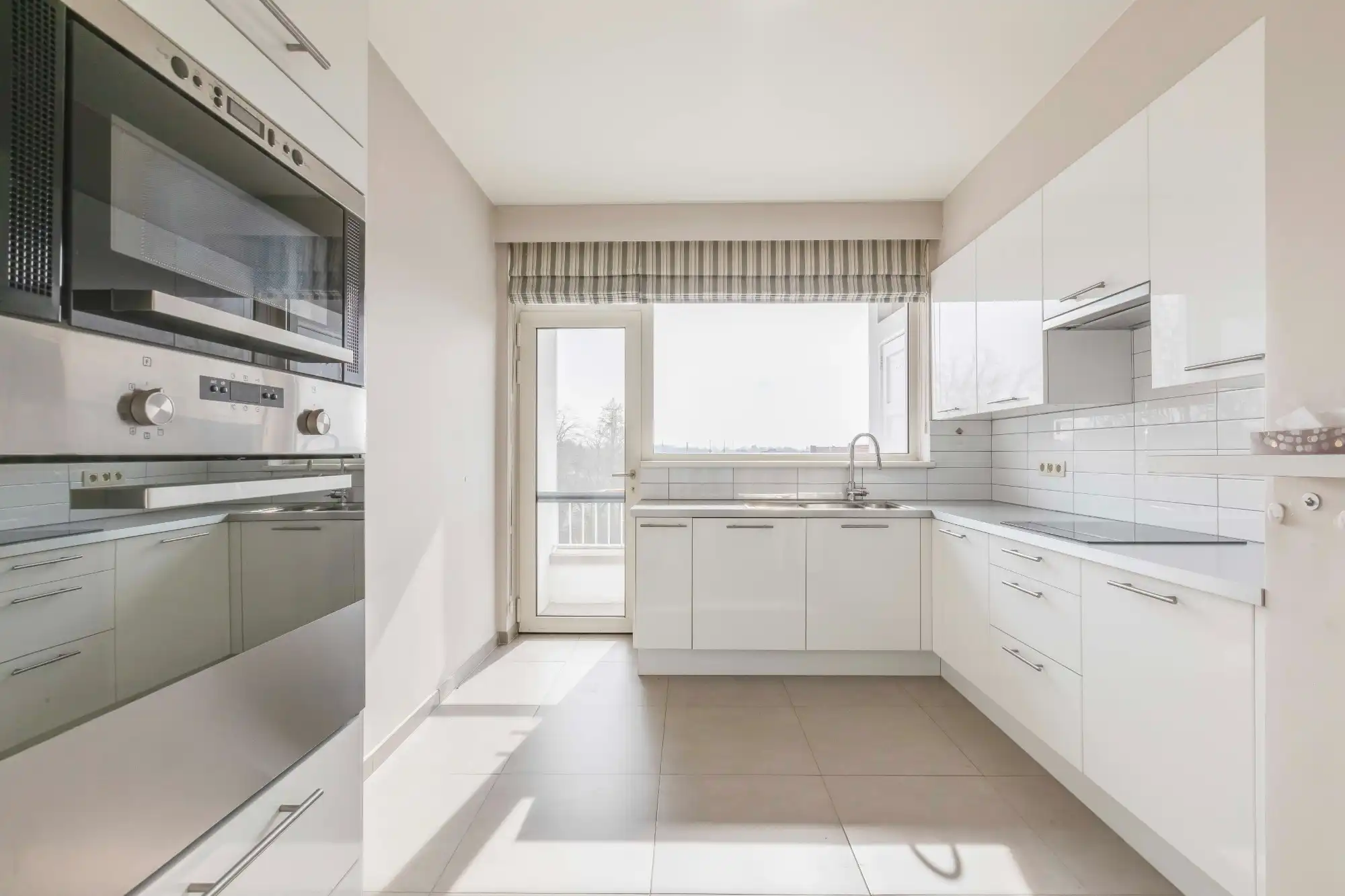 Welgelegen, stijlvol en lichtrijk appartement op wandelafstand van de Grote Markt foto 7