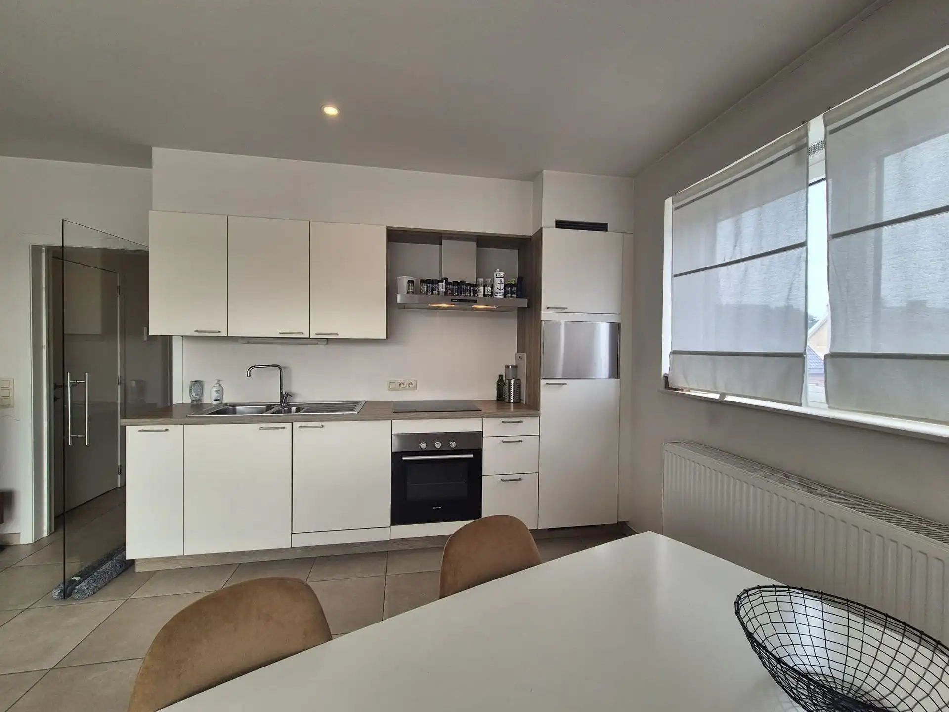 Gunstig gelegen ruim éénslaapkamer appartement met leuk terras. foto 5