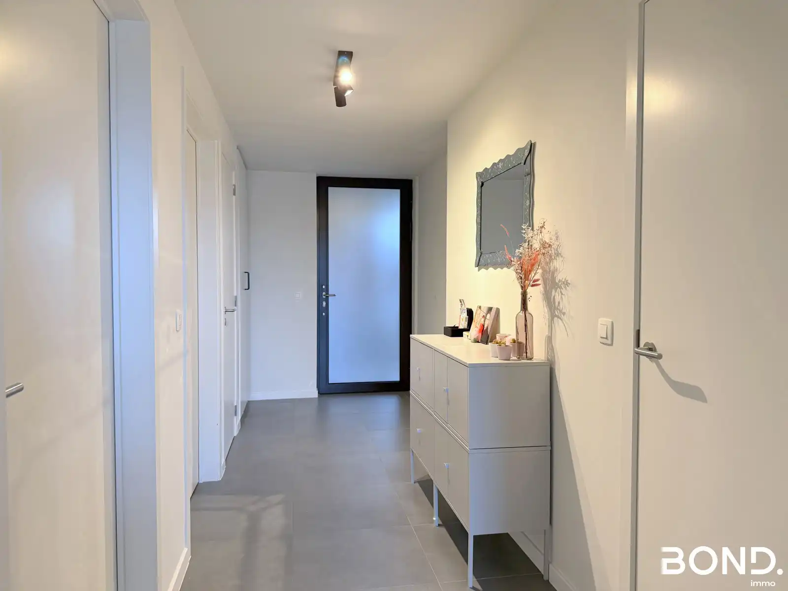 Instapklaar 2-slaapkamerappartement foto 13