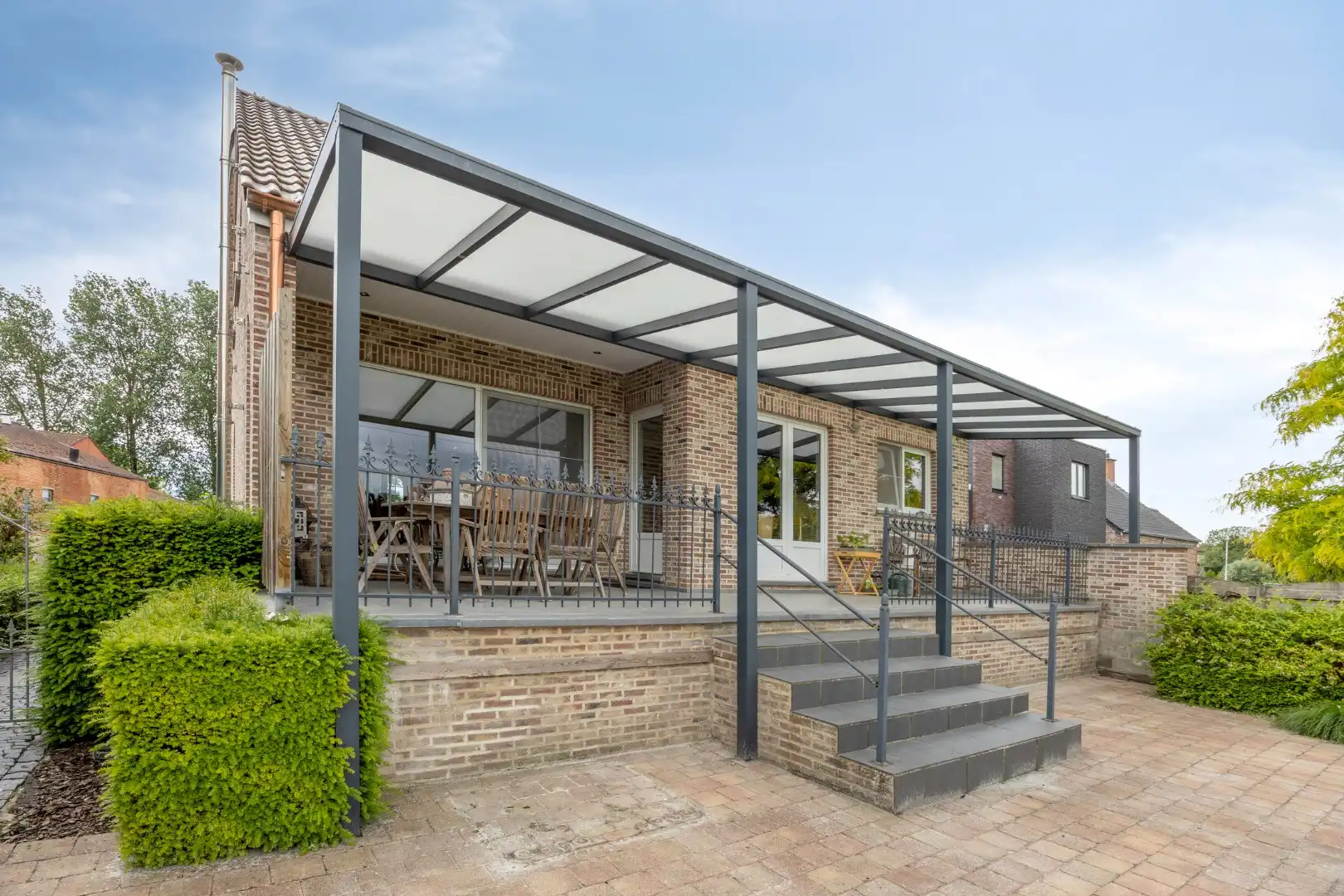 Ruime, verzorgde woning met prachtige tuin en terras - rustig gelegen te Rutten foto 24