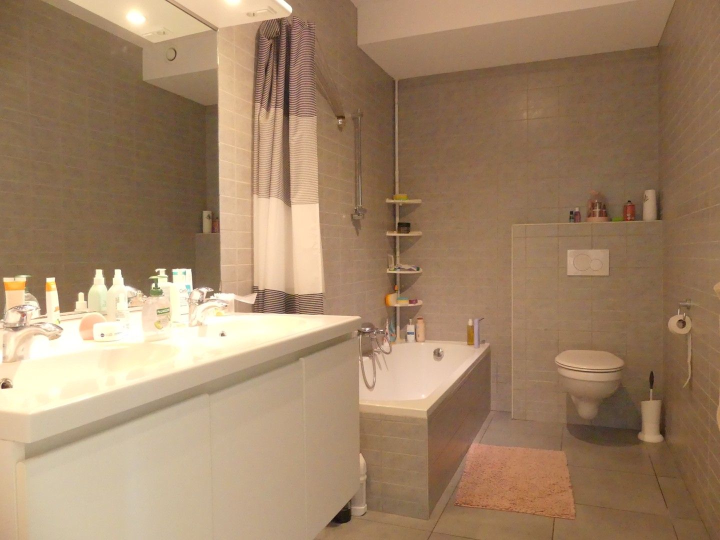 Gezellig appartement met 1 ruime slaapkamer en balkon foto 4
