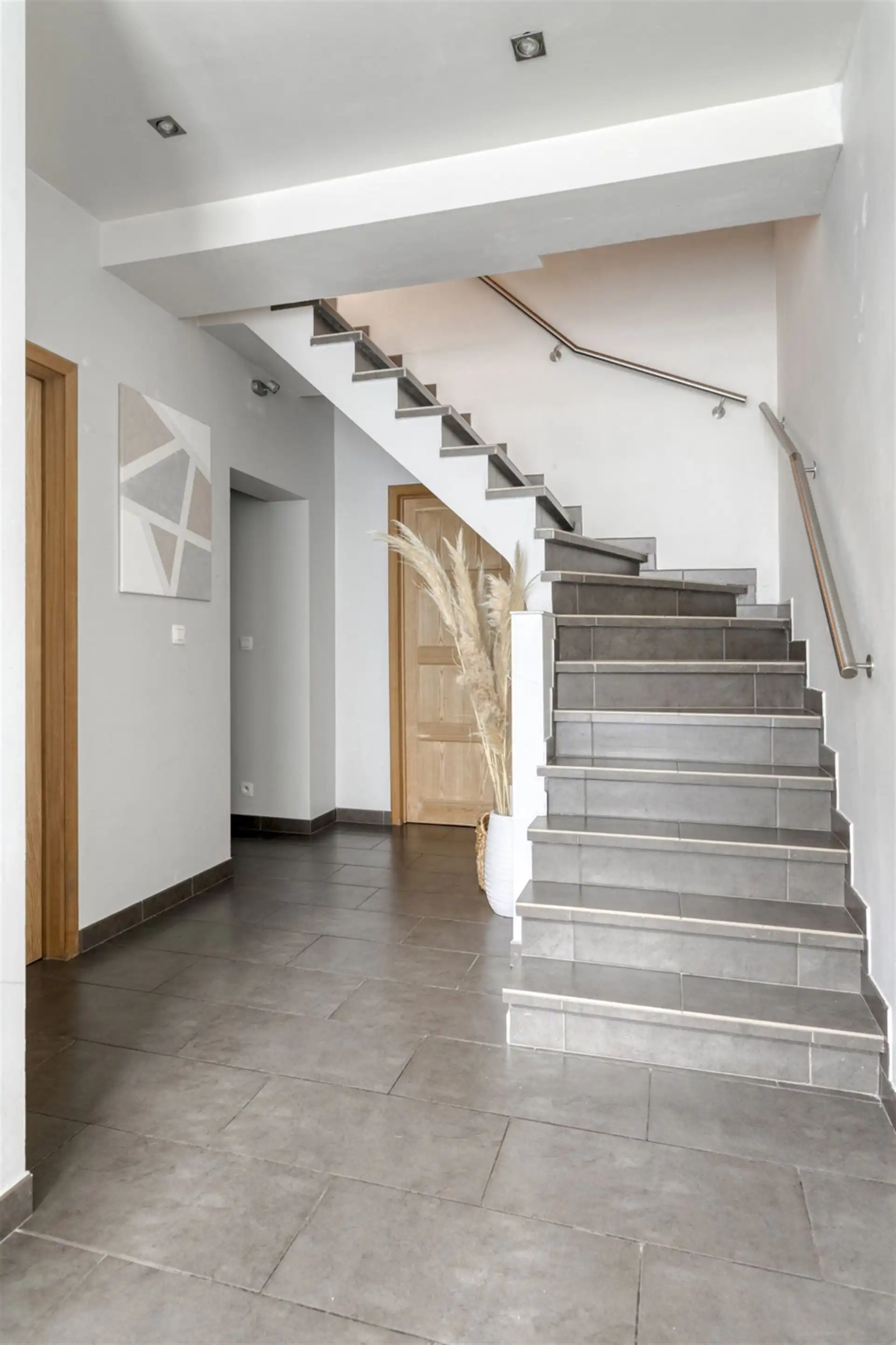 Instapklare woning met zuidgericht terras te Ronse foto 4