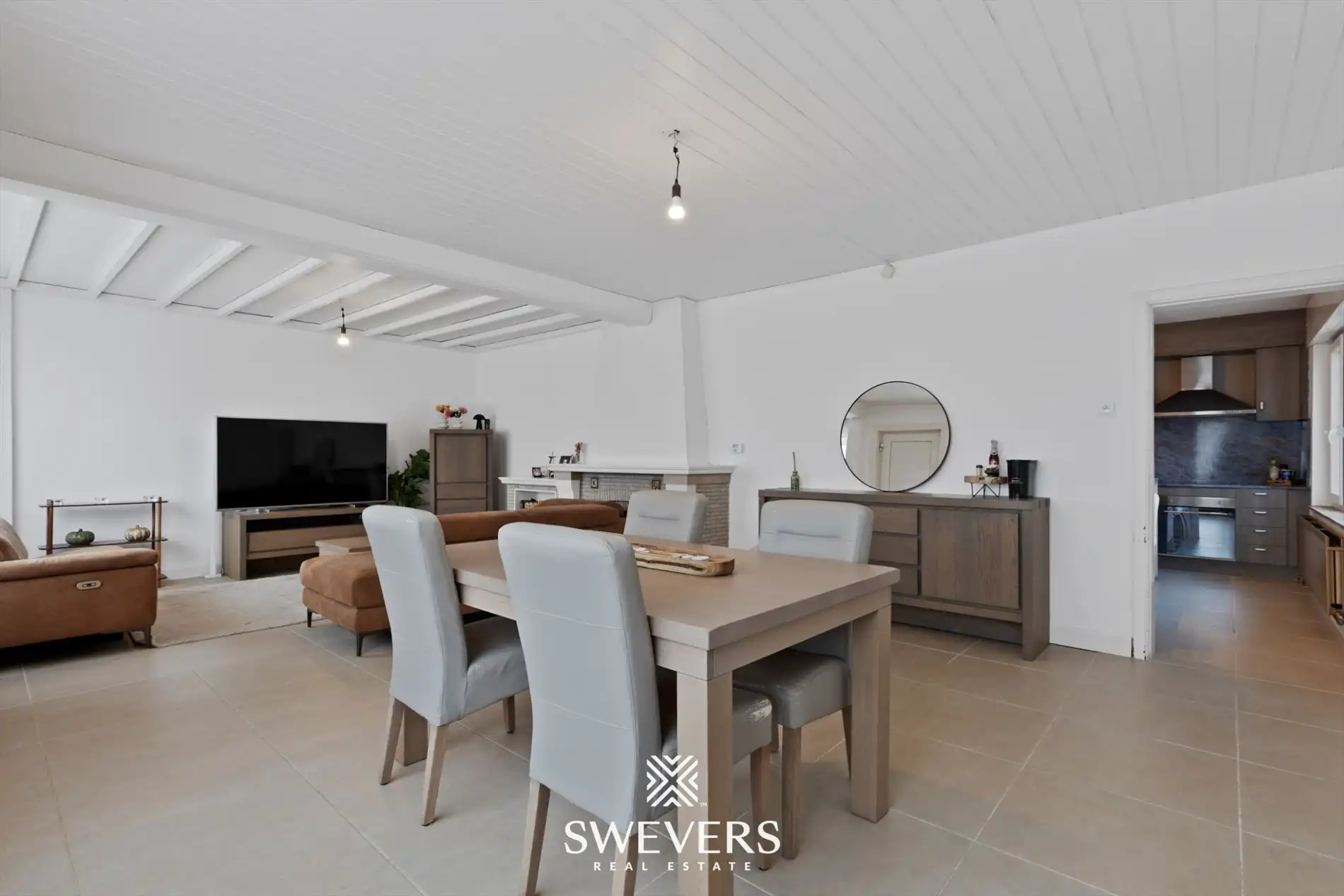 Vrijstaande renovatiewoning met 3 slaapkamers op een ideale ligging in Paal foto 3