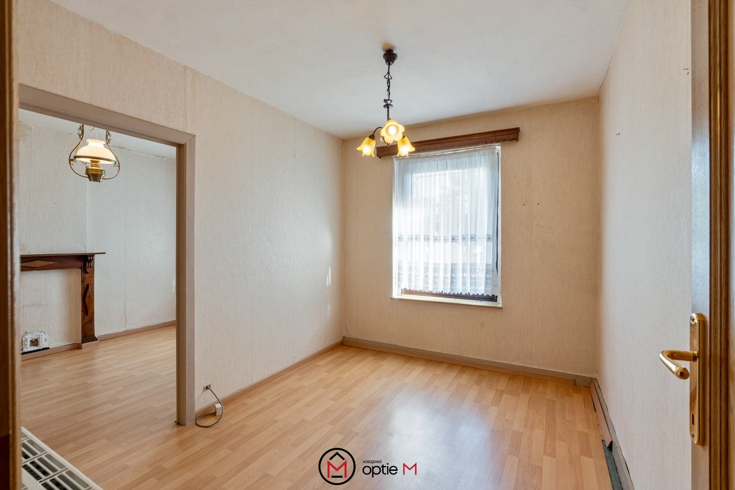 Ruime woning met garage en zonnepanelen foto 13