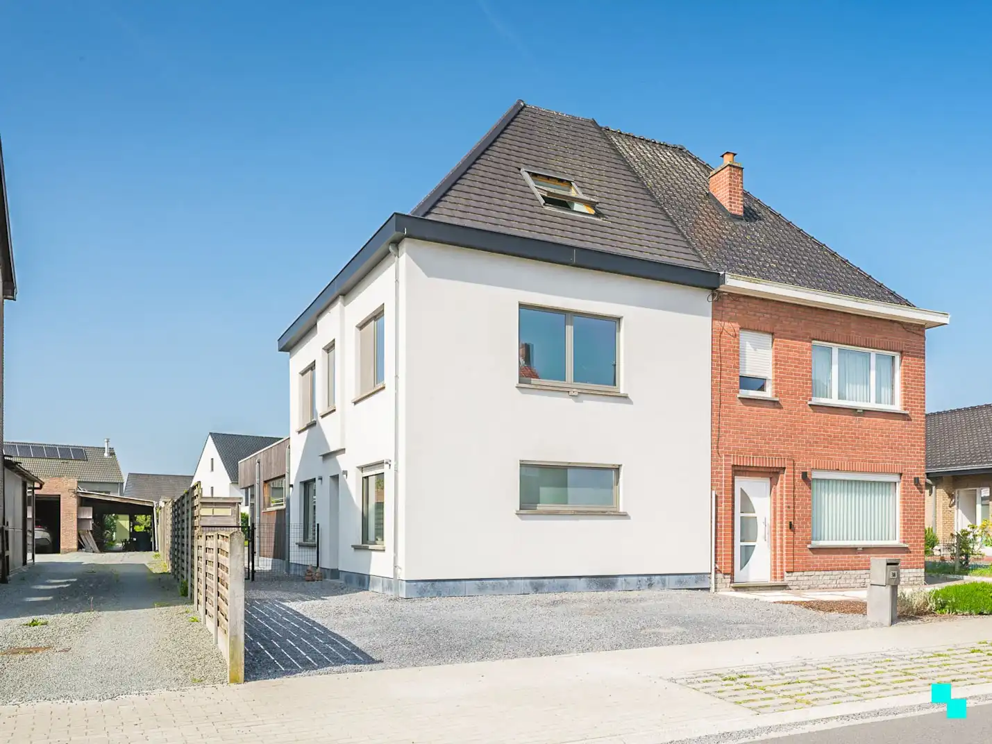 Ruim halfopen aan het Gentbos in Merelbeke foto {{pictureIndex}}